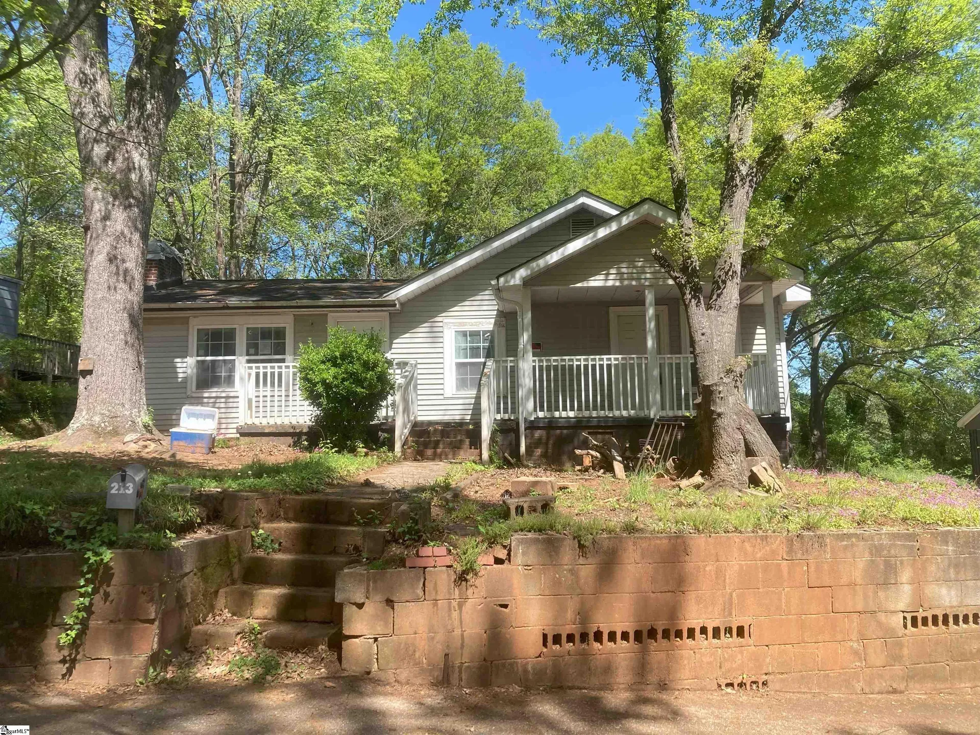 Property image 2 at 213 Loop Street, Greenville, SC 29609