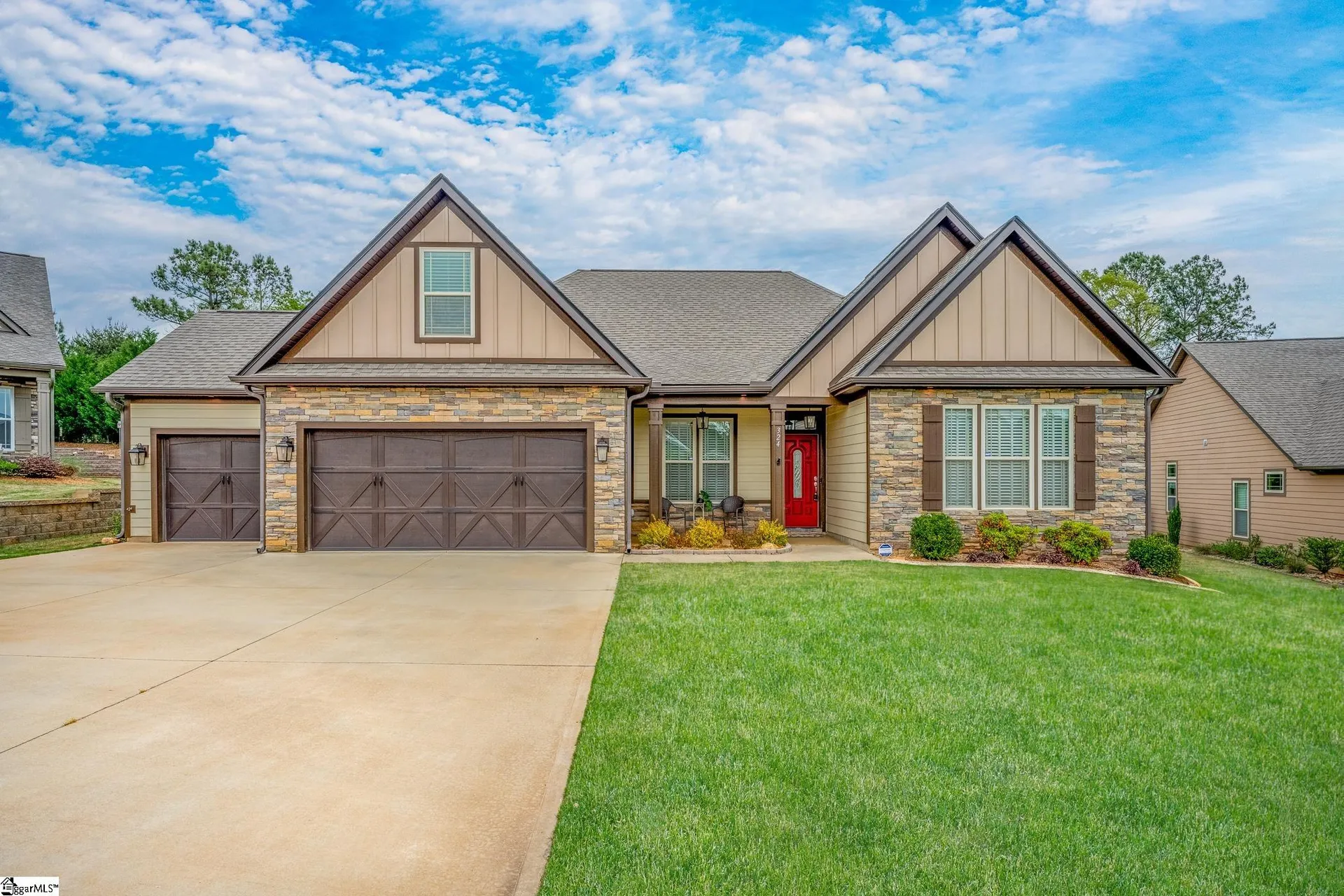 324 Holly Oaks Lane