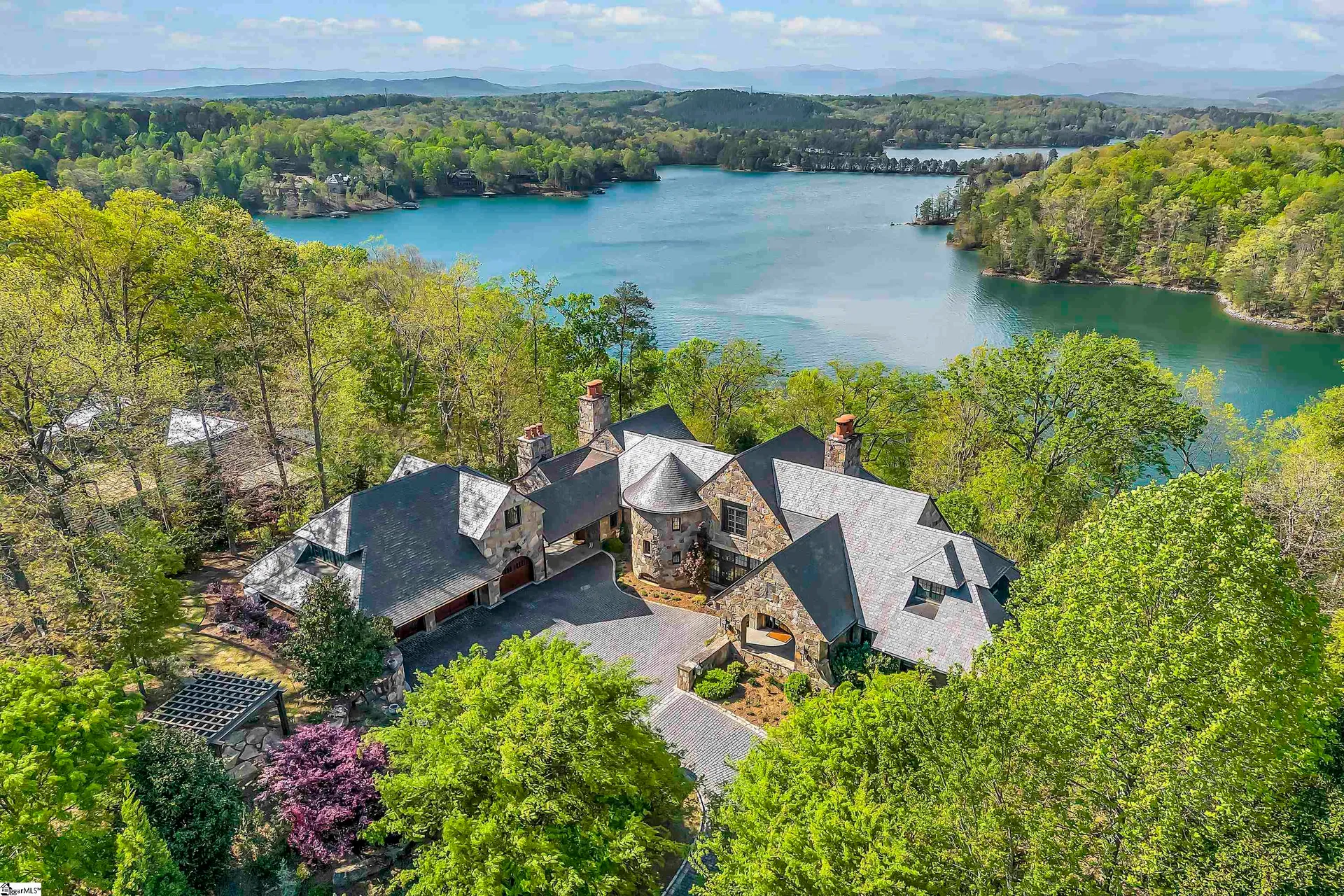The Reserve at Lake Keowee, Sunset Community