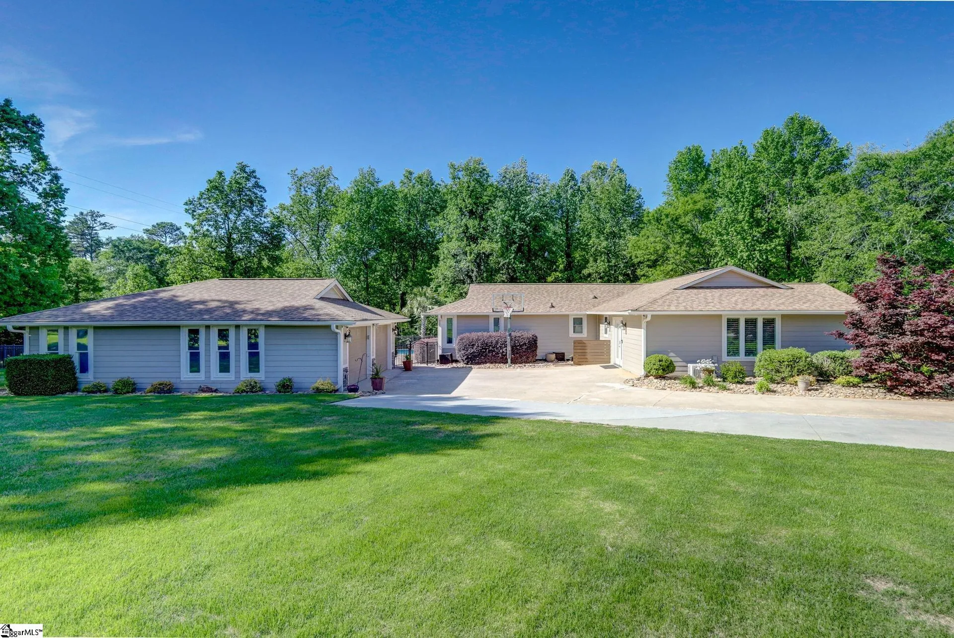 Property image 3 at 205 Redcliffe Road, Greenville, SC 29615