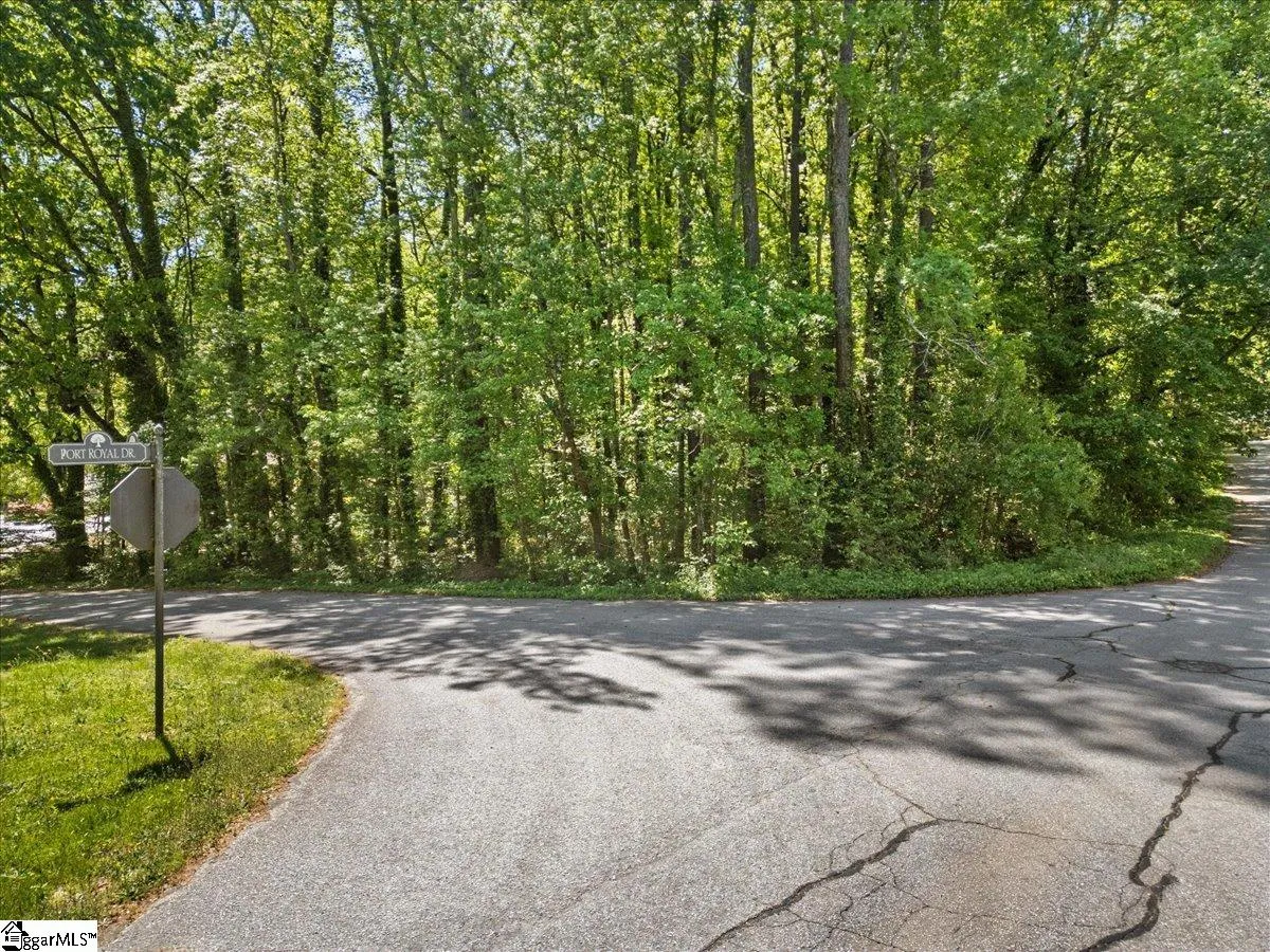 4 Port Royal Drive