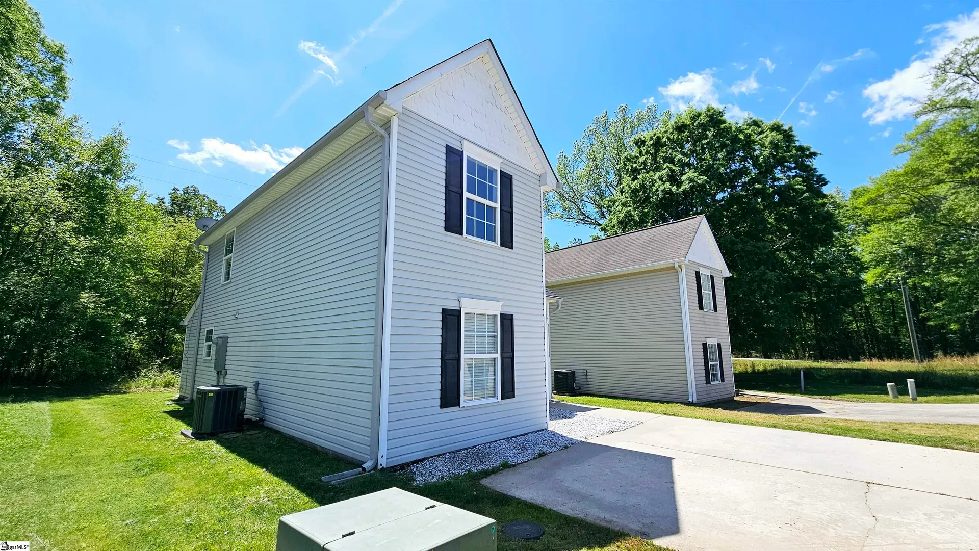 Property image 2 at 141 Crown Court, Williamston, SC 29697