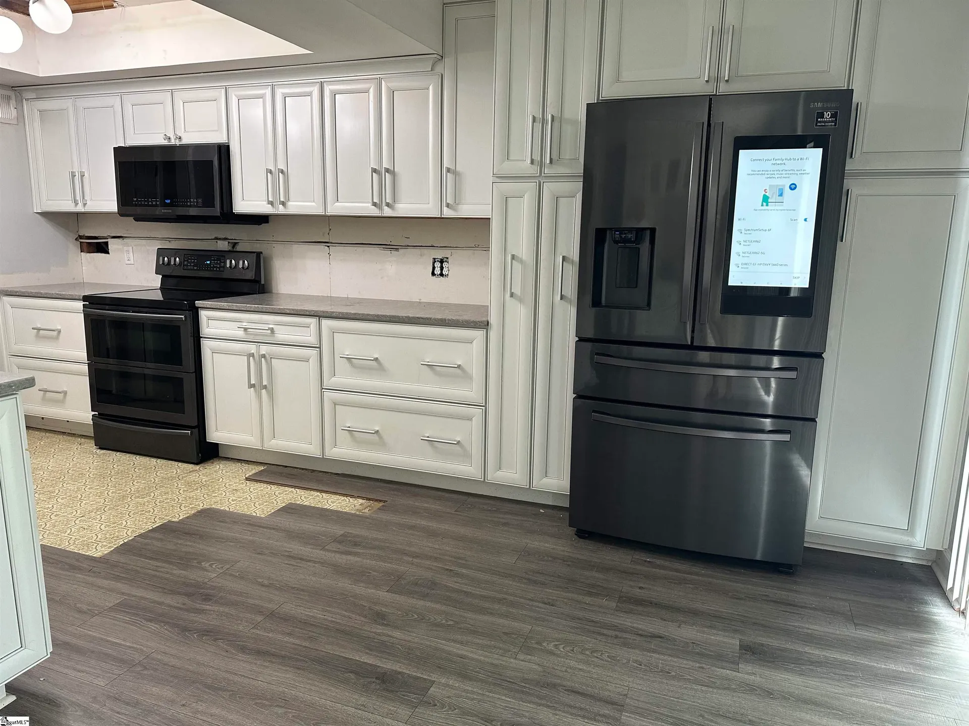 Property image 3 at 803 Edwards Road, Greenville, SC 29615