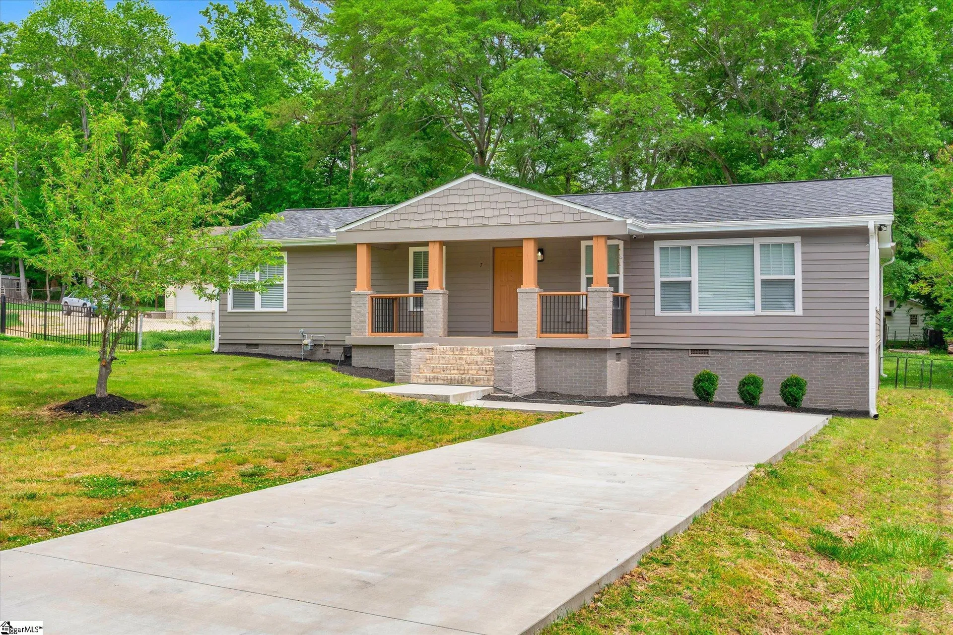 7 Cardinal Drive