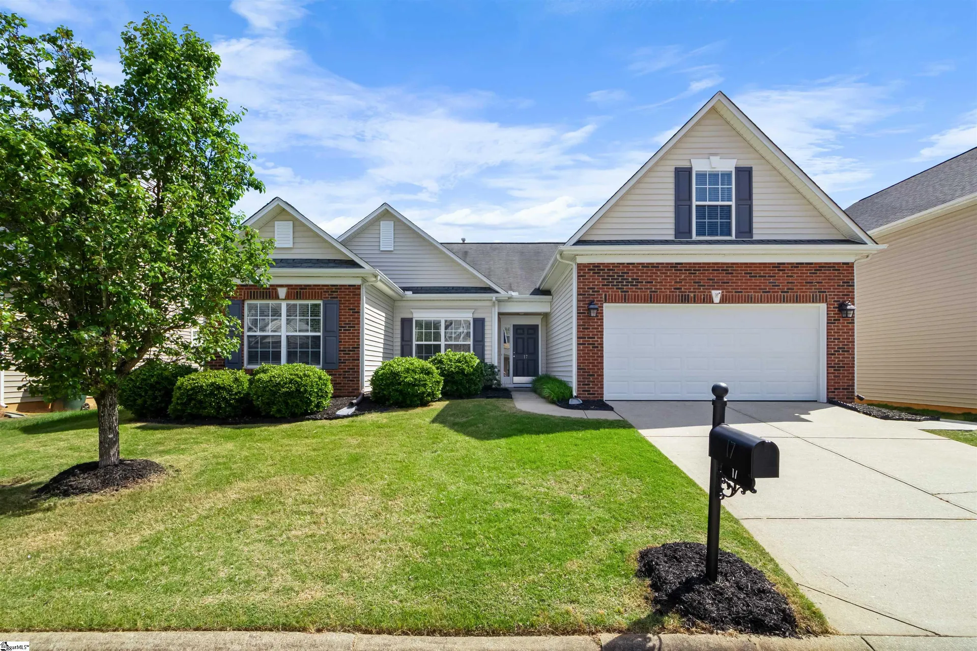 Property image 2 at 17 Paranor Drive, Simpsonville, SC 29681