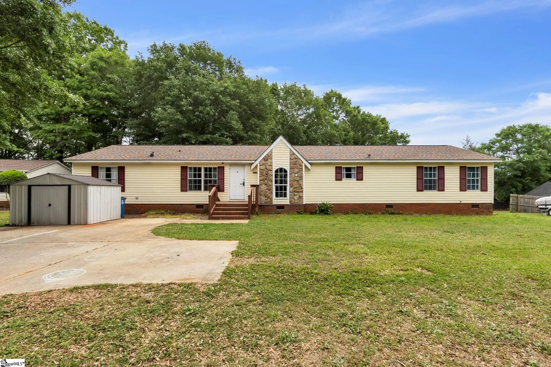 602 Colonist Court