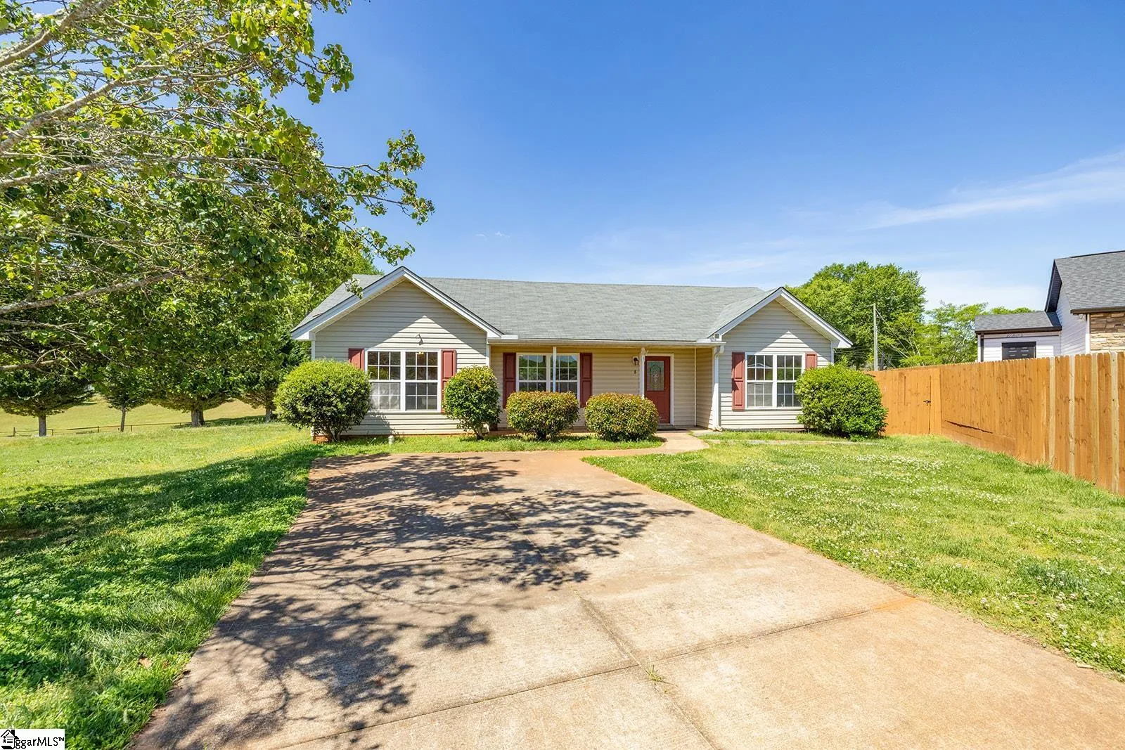 Property image 2 at 8 Quoite Court, Greenville, SC 29617