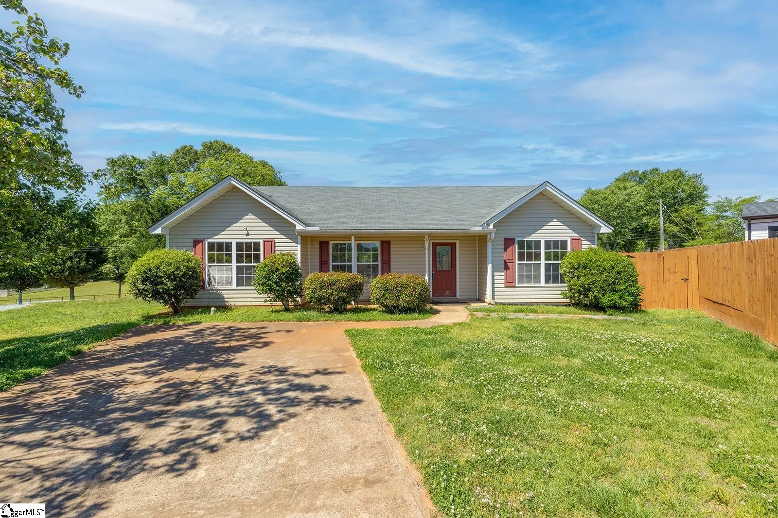 Property image 3 at 8 Quoite Court, Greenville, SC 29617