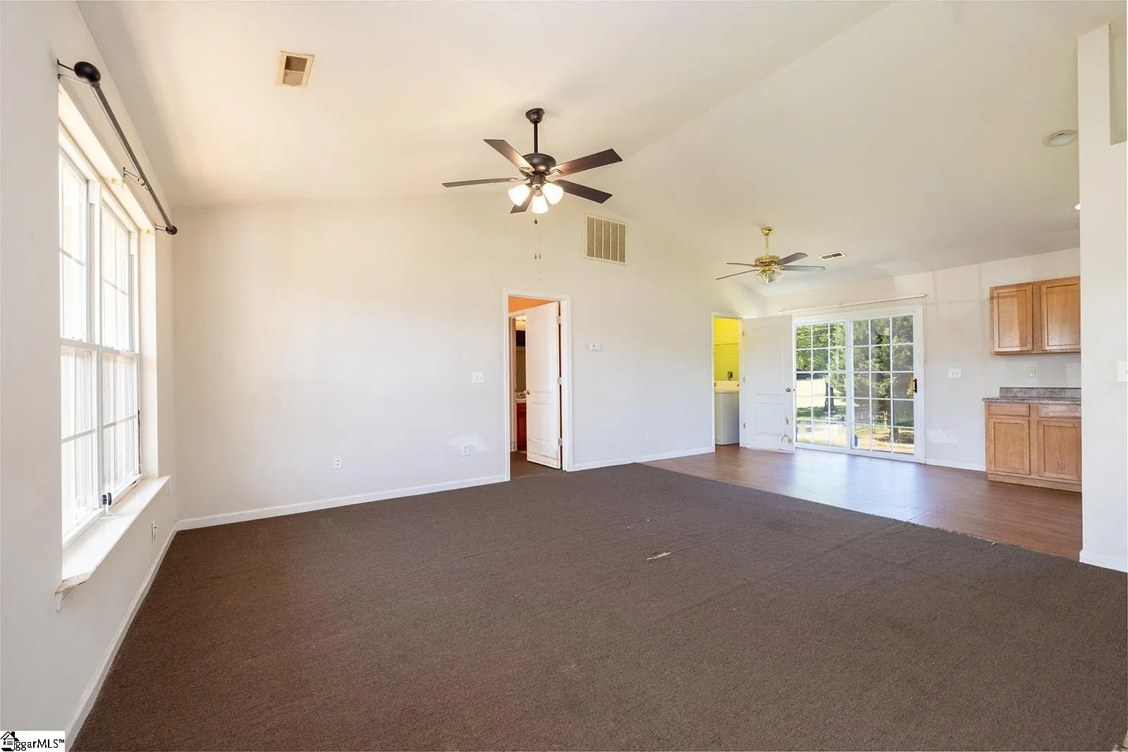 Property image 5 at 8 Quoite Court, Greenville, SC 29617