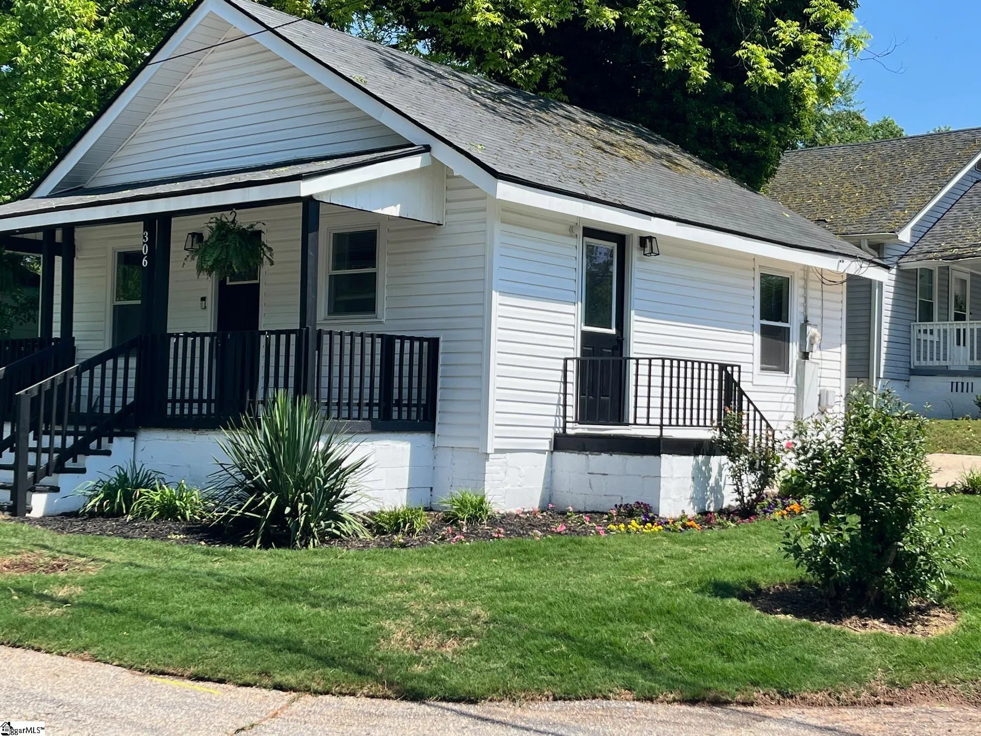 Property image 2 at 306 Lady Street, Greenville, SC 29605