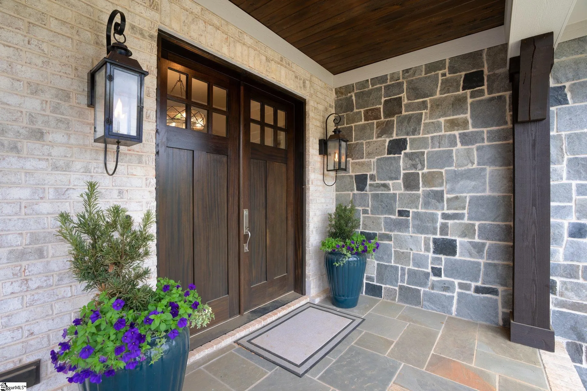 Property image 3 at 24 Gardenview Avenue, Greenville, SC 29601