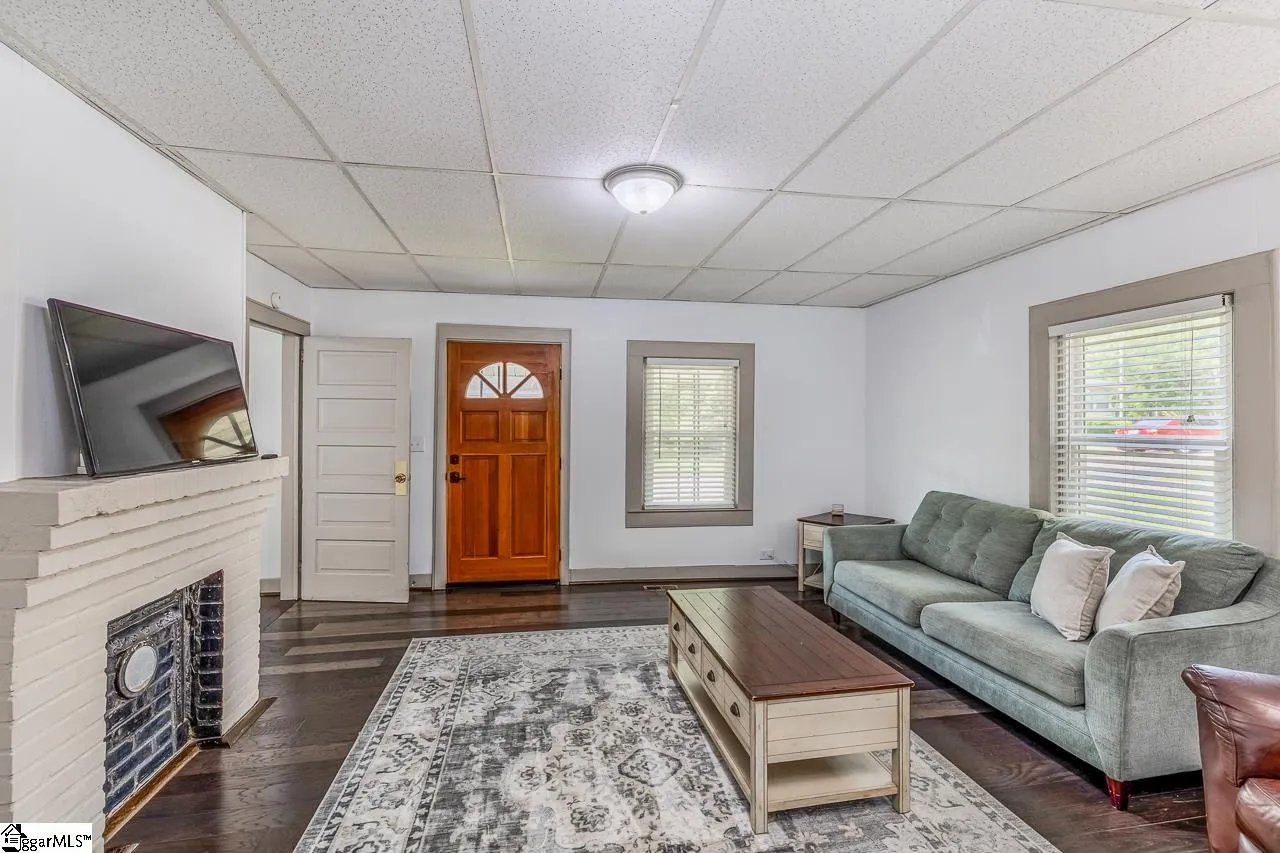 Property image 3 at 7 Stewart Avenue, Greer, SC 29650