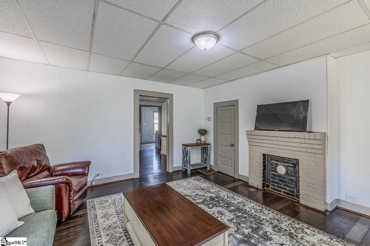 Property image 5 at 7 Stewart Avenue, Greer, SC 29650