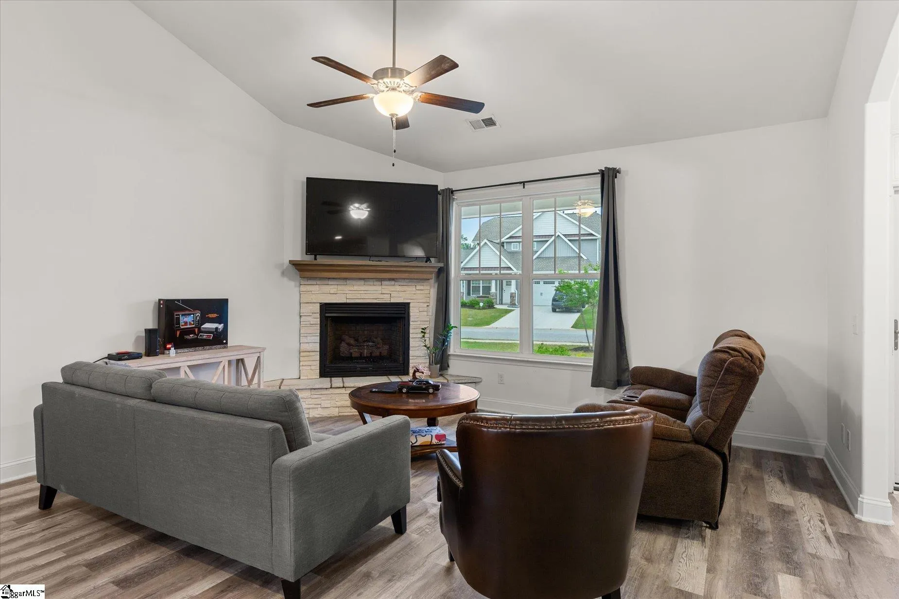 Property image 2 at 19 Forest Ridge Way, Greenville, SC 29617