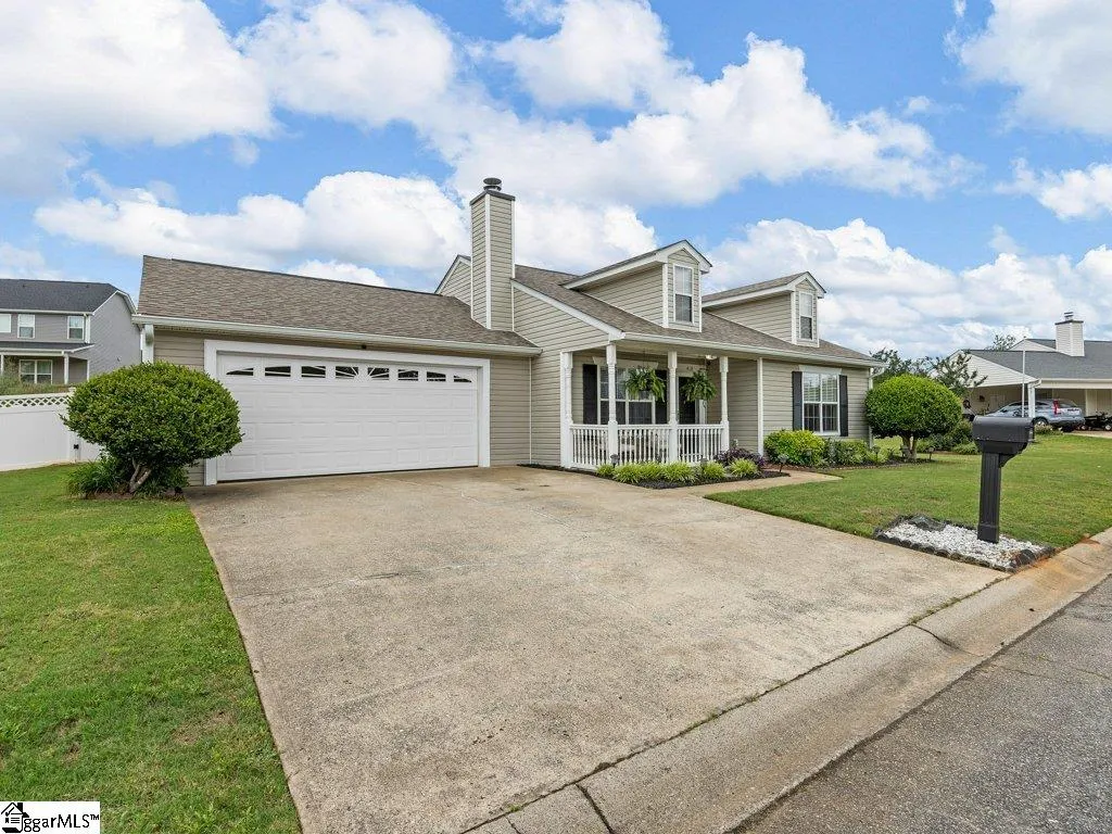 Property image 2 at 418 Sante Fe Road, Moore, SC 29369