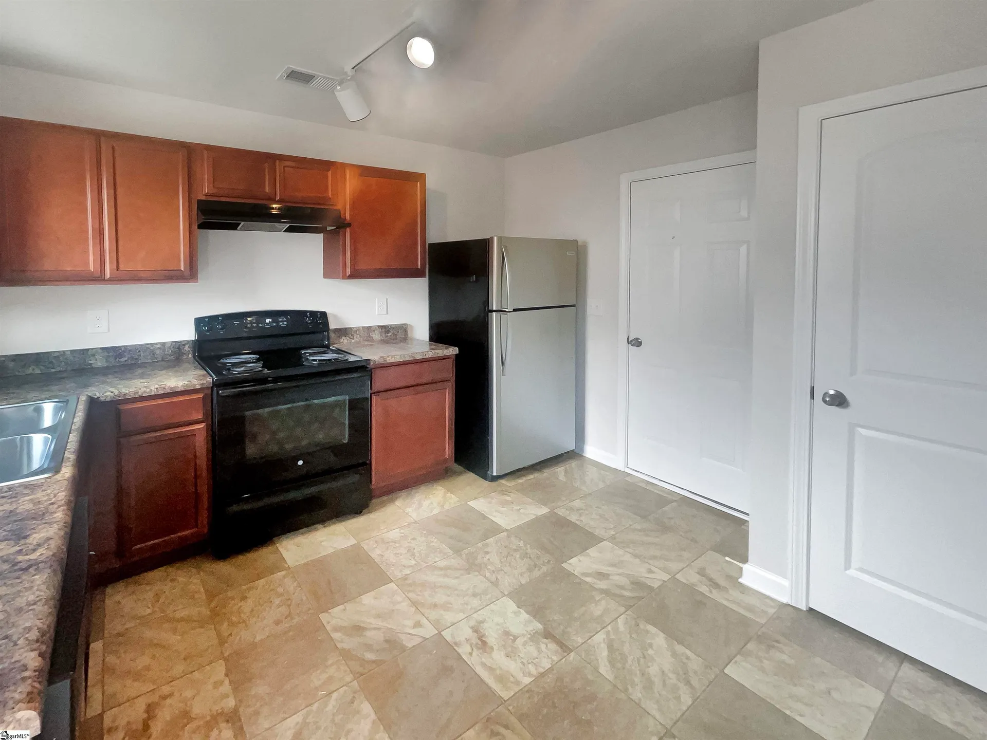 Property image 2 at 304 Napels Court, Piedmont, SC 29673