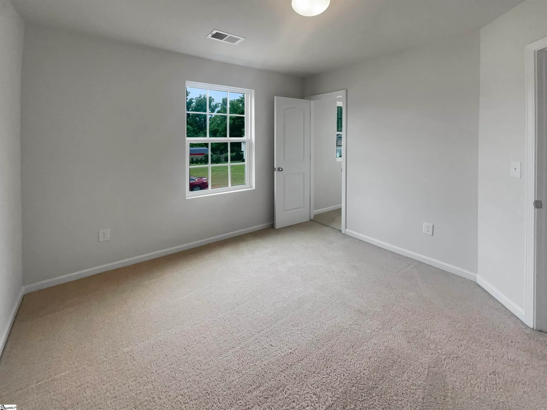 Property image 3 at 304 Napels Court, Piedmont, SC 29673