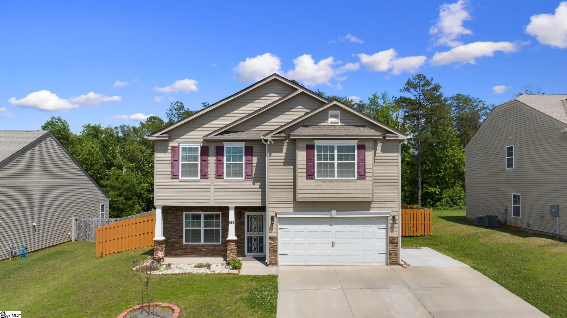 Property image 2 at 562 Falls Cottage Run, Boiling Springs, SC 29316