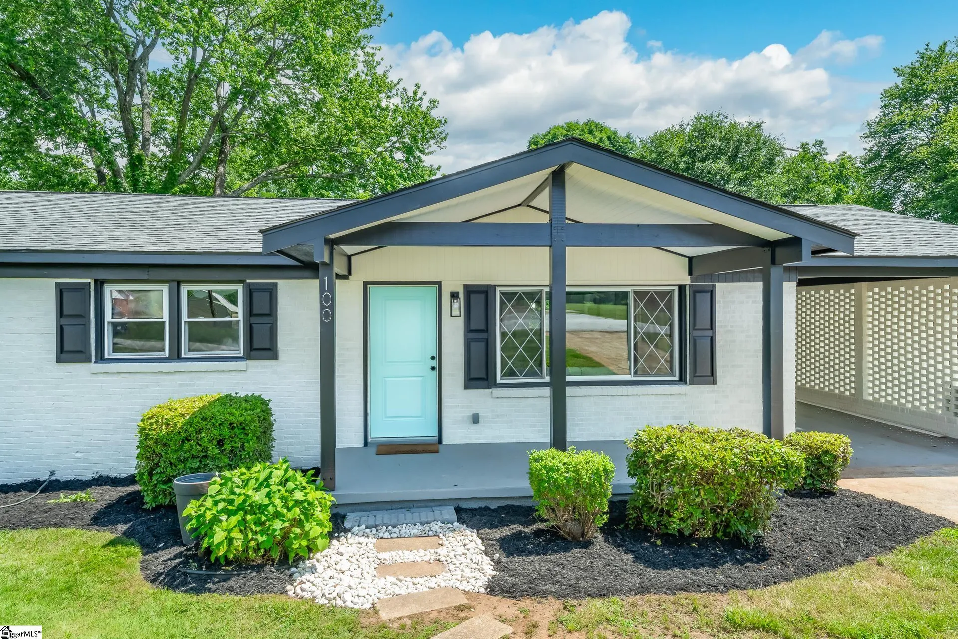 Property image 2 at 100 Alice Farr Drive, Greenville, SC 29617