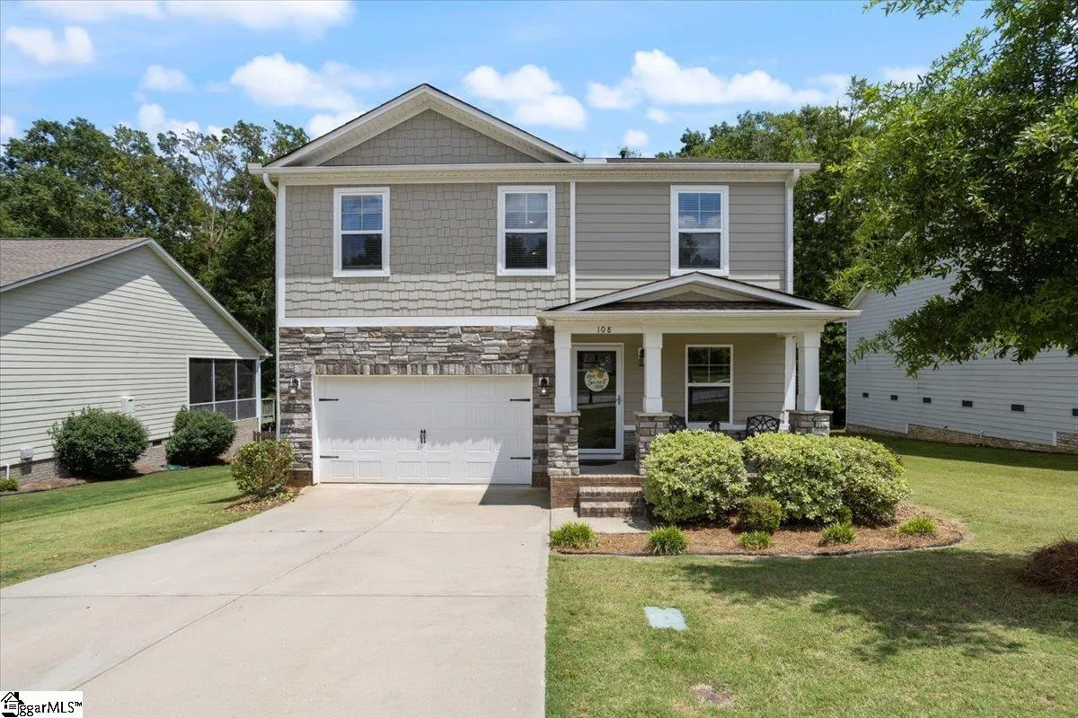 Property image 2 at 108 Donemere Way, Fountain Inn, SC 29644
