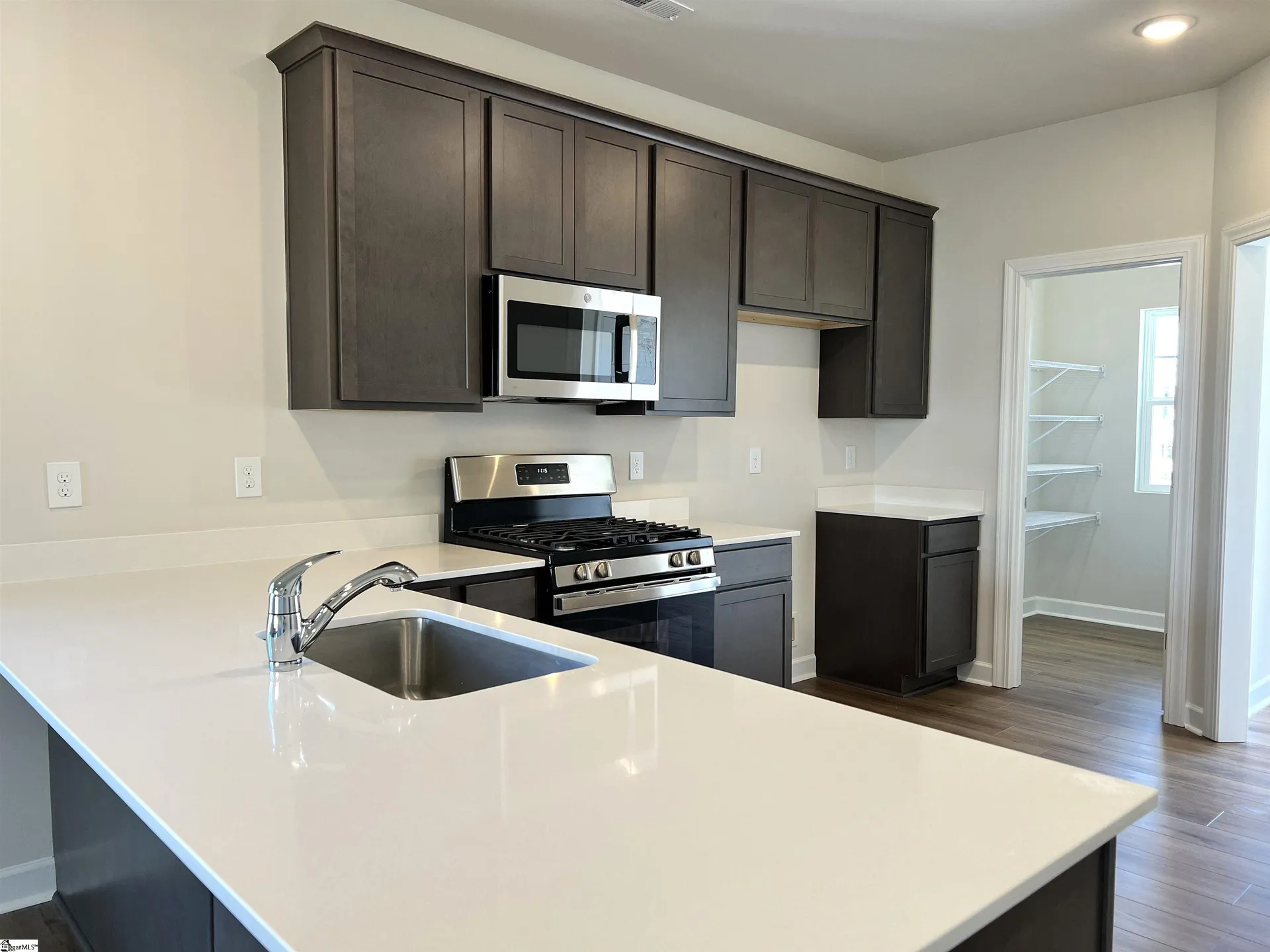 Property image 4 at 1410 Johnstone Drive, Reidville, SC 29375
