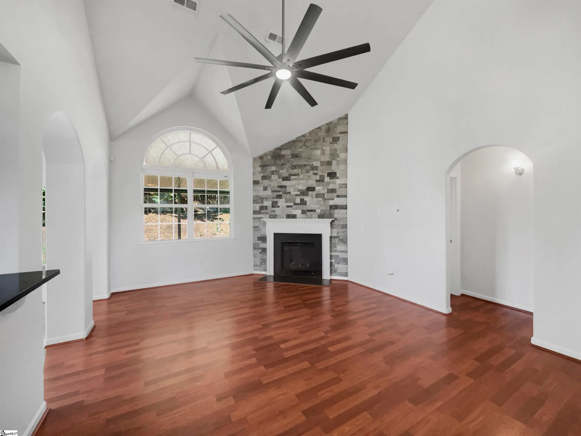 Property image 3 at 8 Old Tree Court, Simpsonville, SC 29681