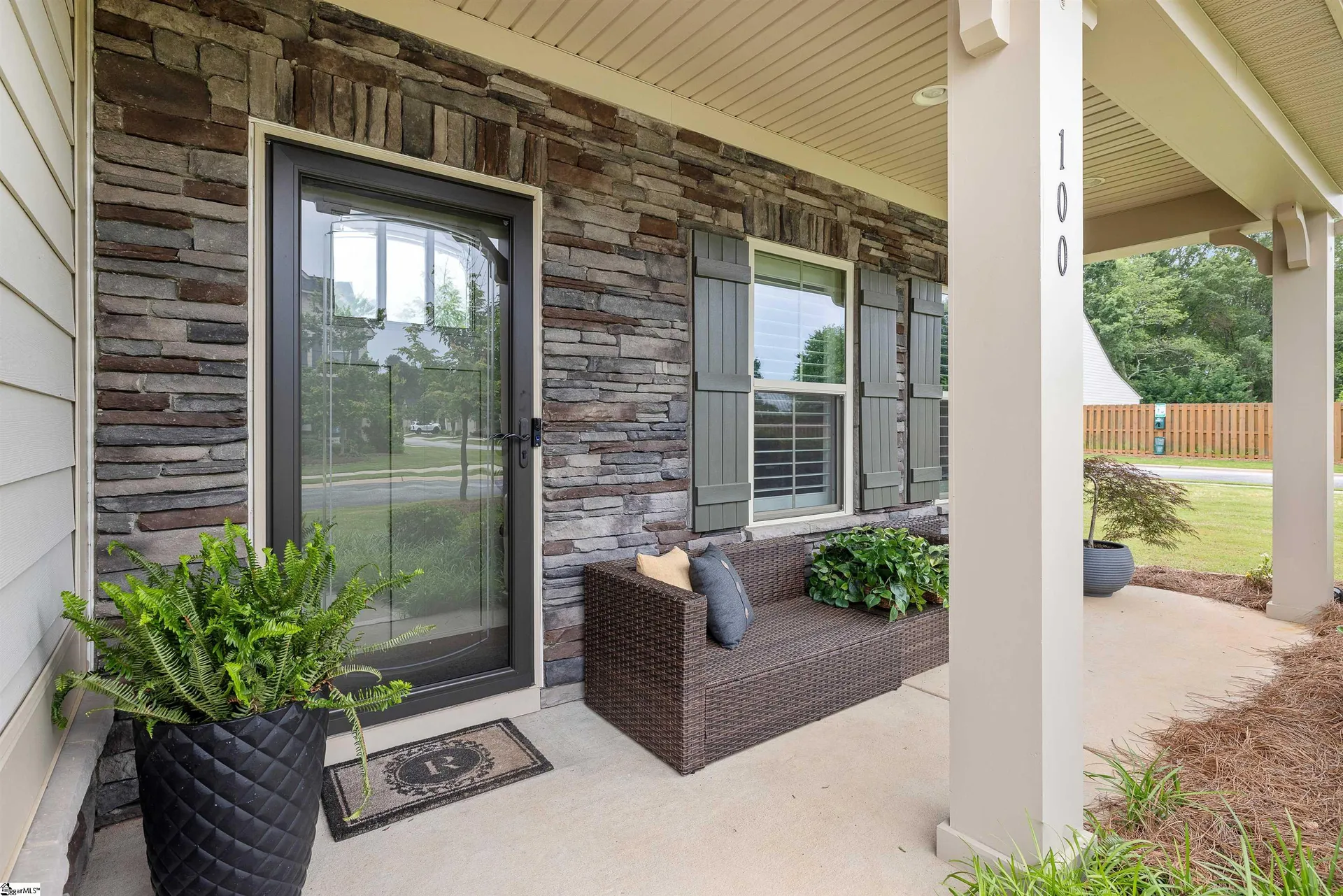 Property image 2 at 100 Vereen Court, Simpsonville, SC 29681