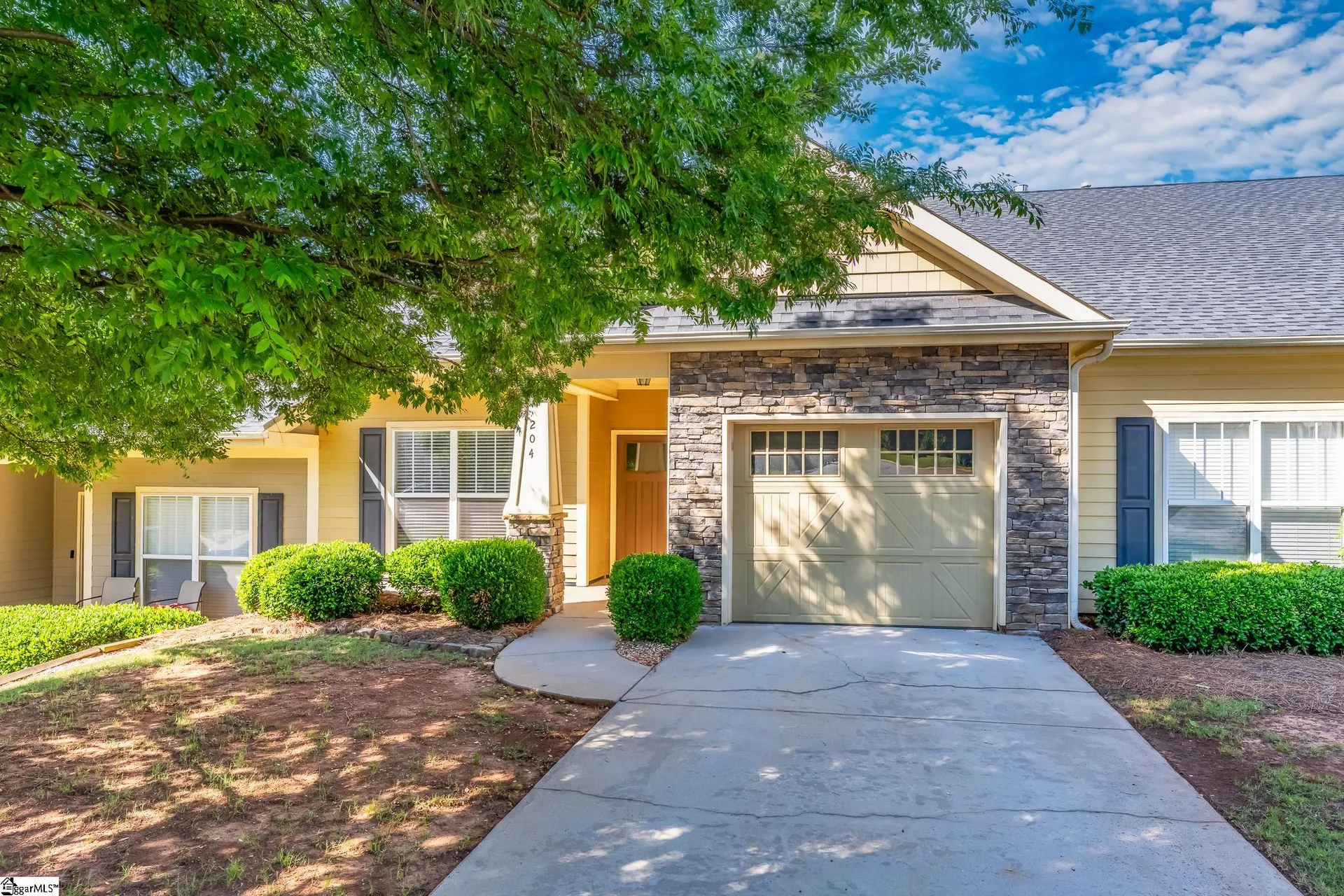 Property image 2 at 204 E Stableford Drive, Duncan, SC 29334