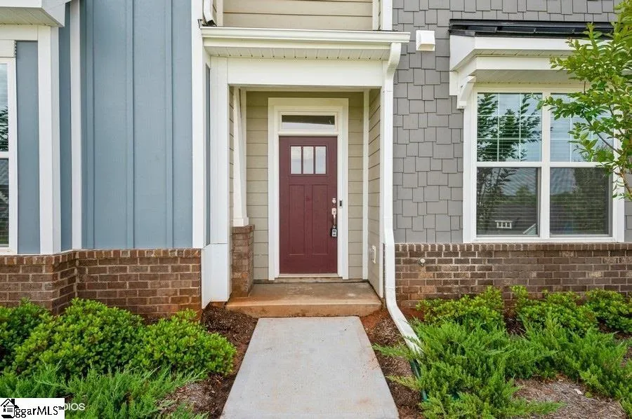 Property image 3 at 2 Medway Court, Greer, SC 29651