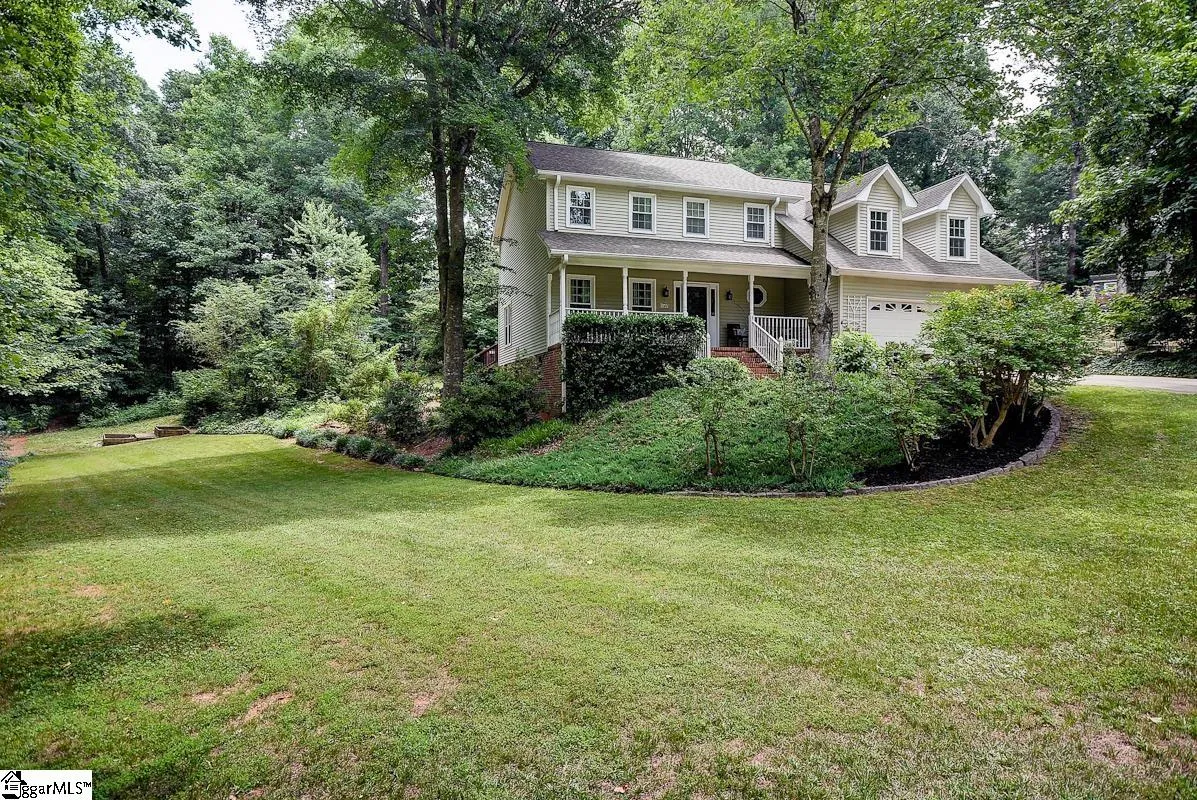 Property image 3 at 109 Cobblestone Road, Greenville, SC 29615