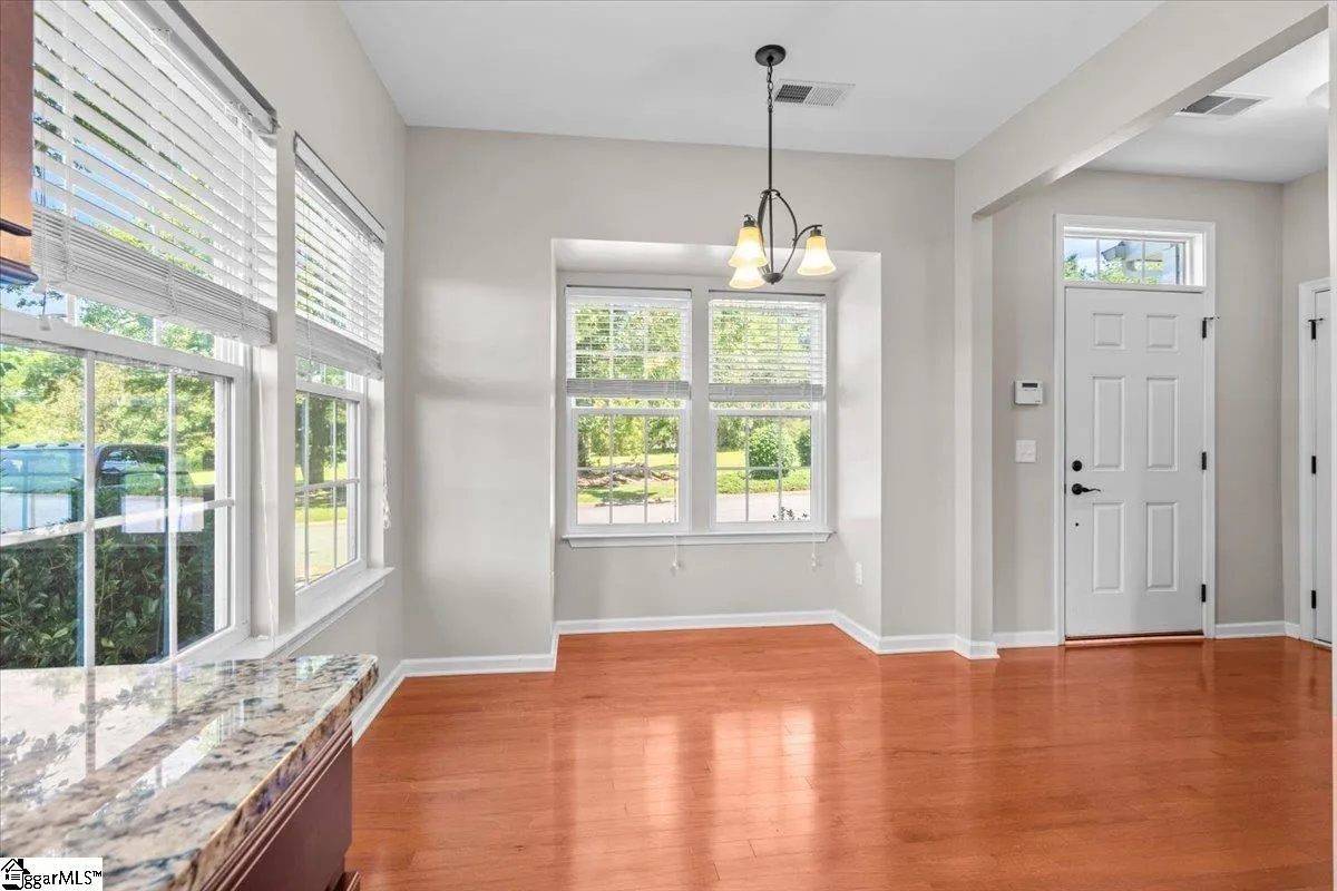 Property image 4 at 10 Eaglecrest Court, Simpsonville, SC 29681