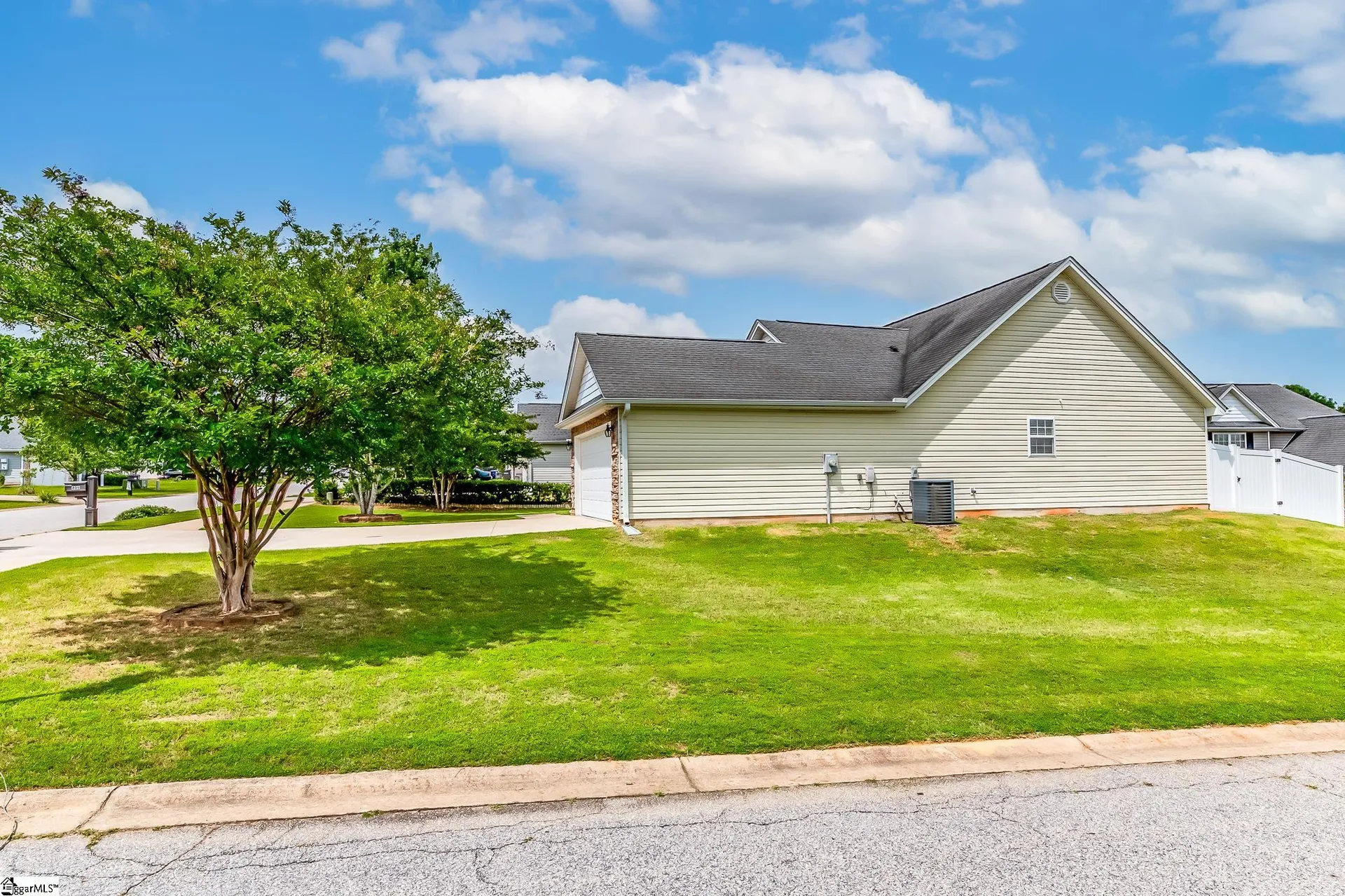 Property image 4 at 409 Dellwater Way, Spartanburg, SC 29306
