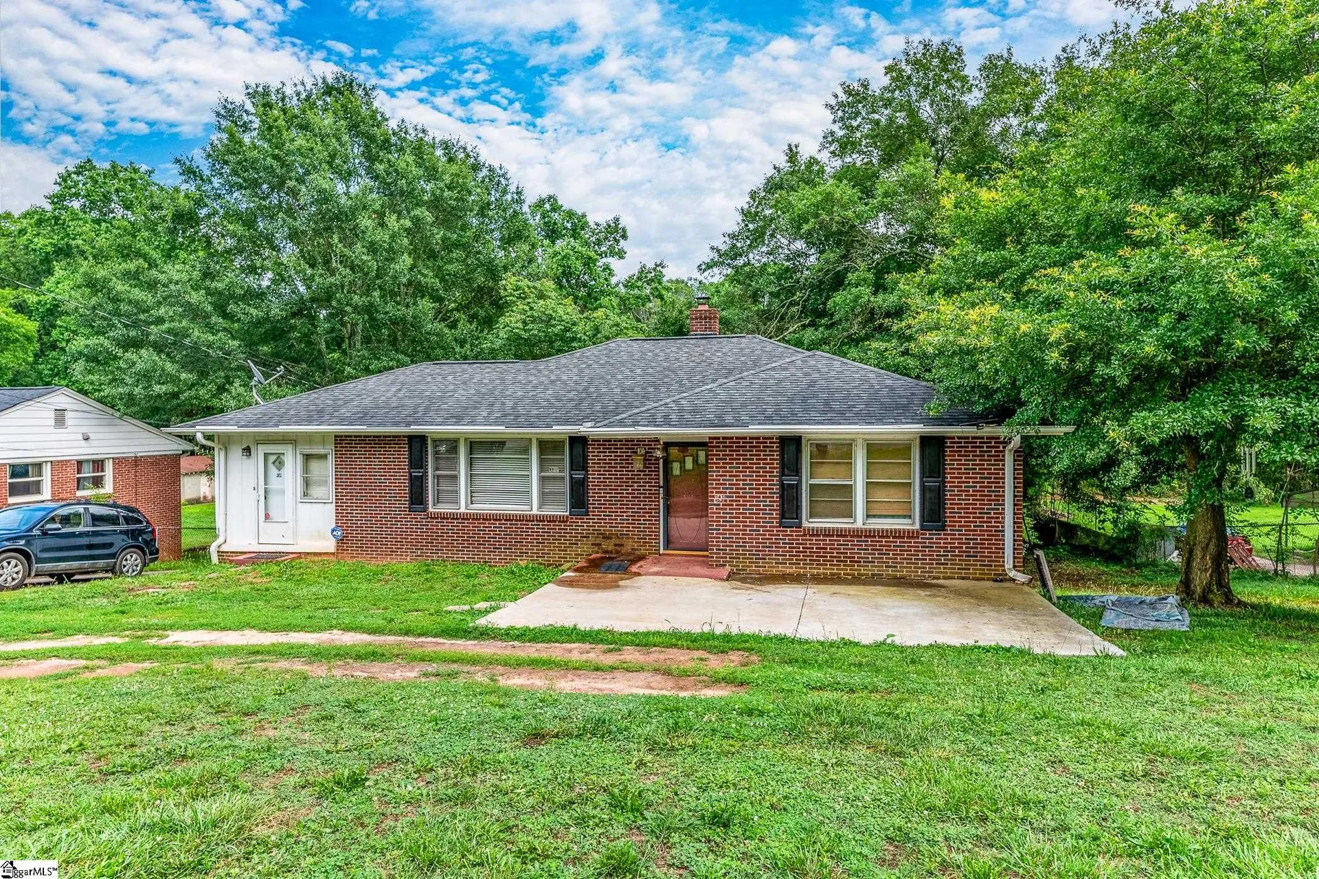 Property image 2 at 11 Maxie Avenue, Greenville, SC 29611