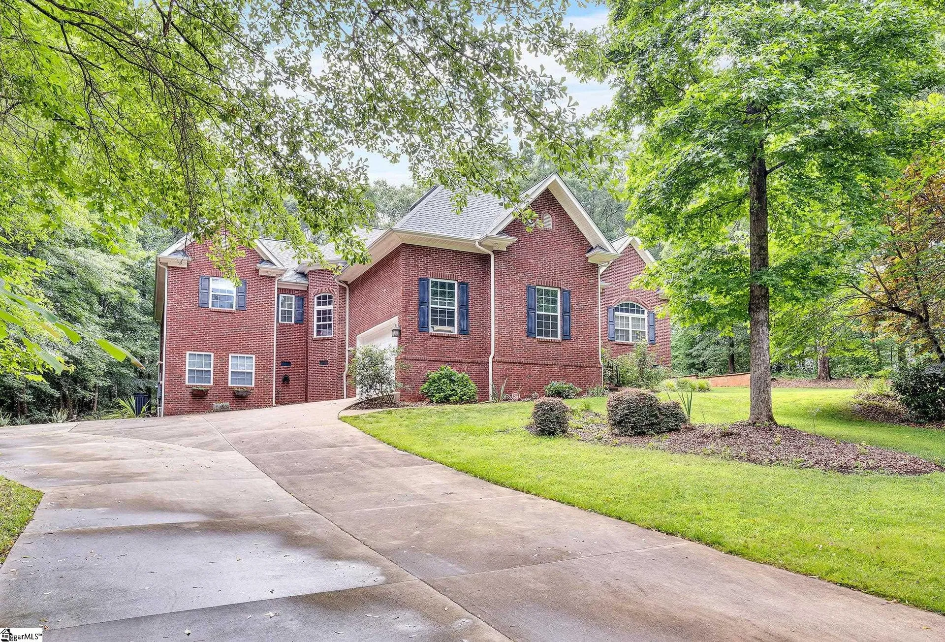 20 Knob Creek Court