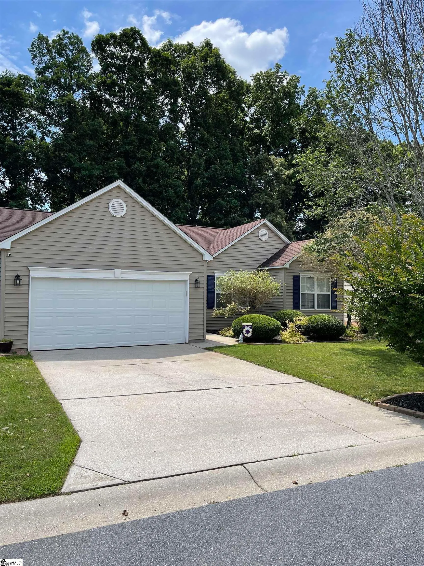 Property image 2 at 417 Bel Arbor Lane, Mauldin, SC 29662