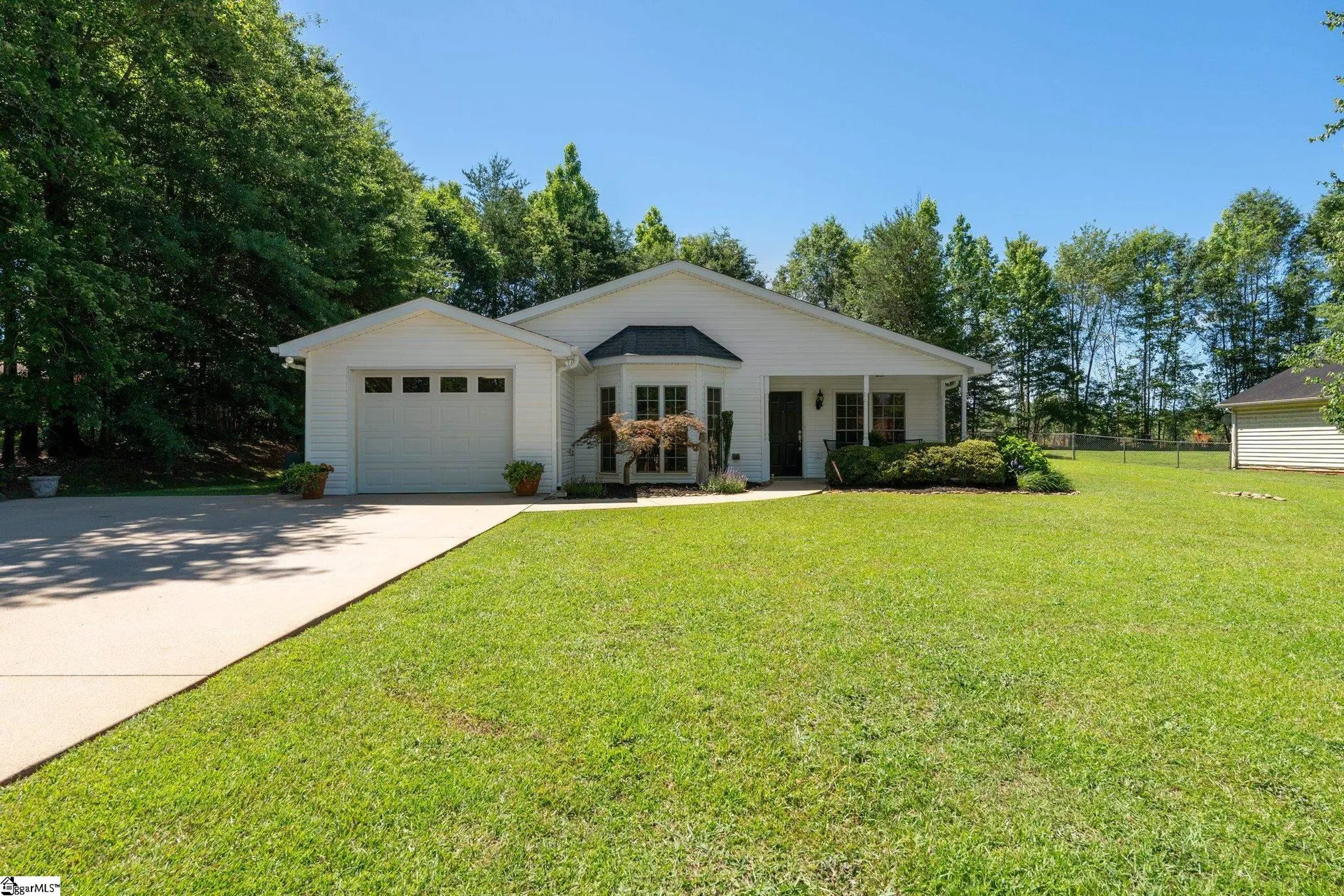 Property image 2 at 401 Alethia Street, Easley, SC 29642
