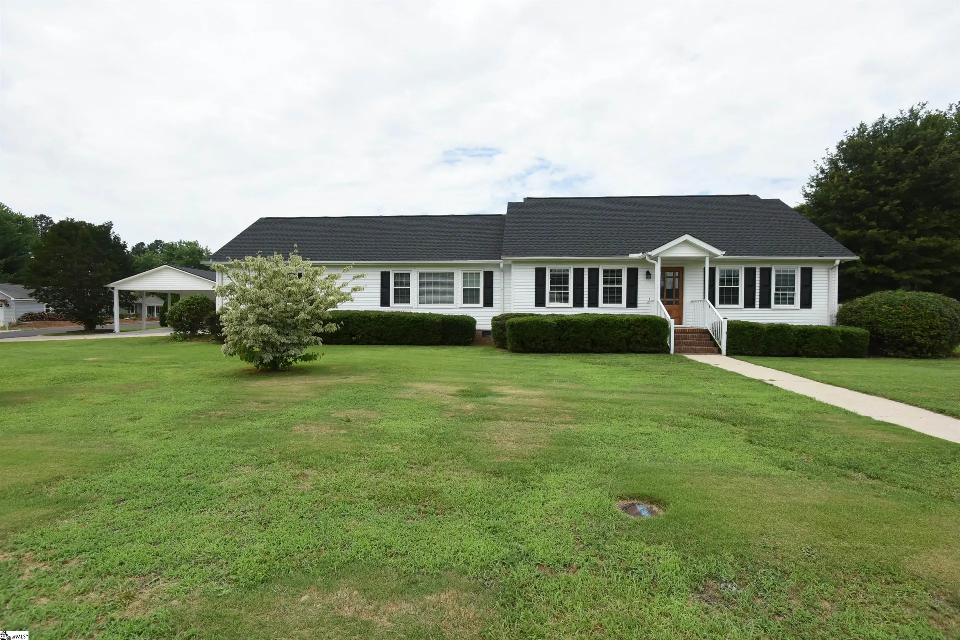 Property image 2 at 201 Andulusian Trail, Simpsonville, SC 29681