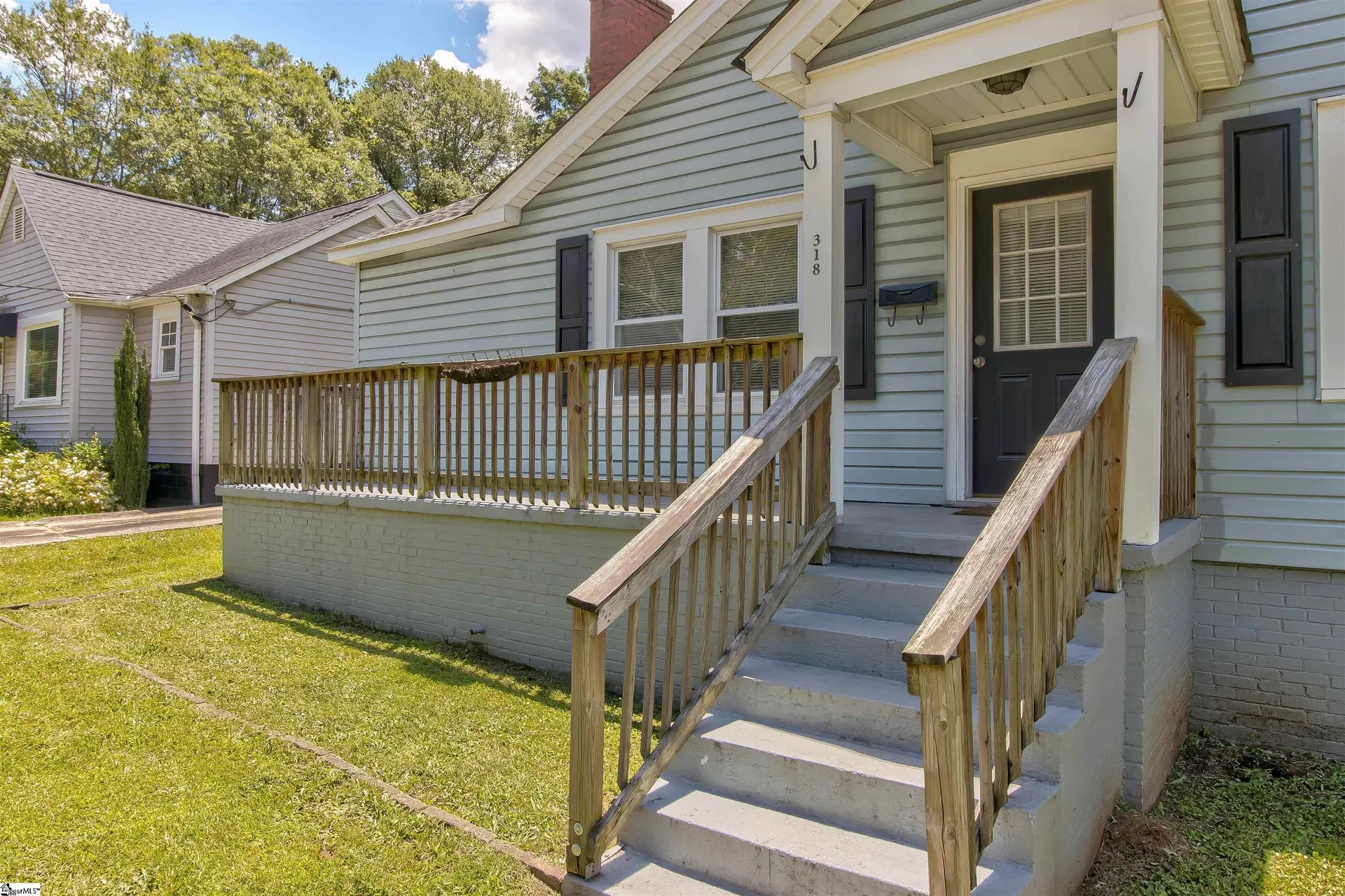 Property image 2 at 318 E Blue Ridge Drive, Greenville, SC 29609
