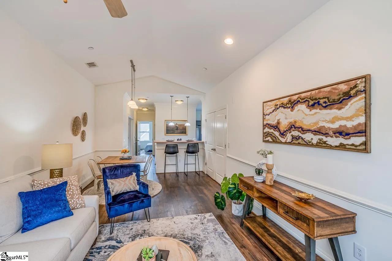 Property image 4 at 204 E Park Avenue, Greenville, SC 29601