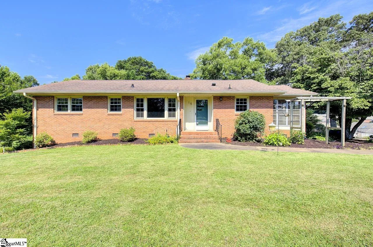 15 Linden Drive