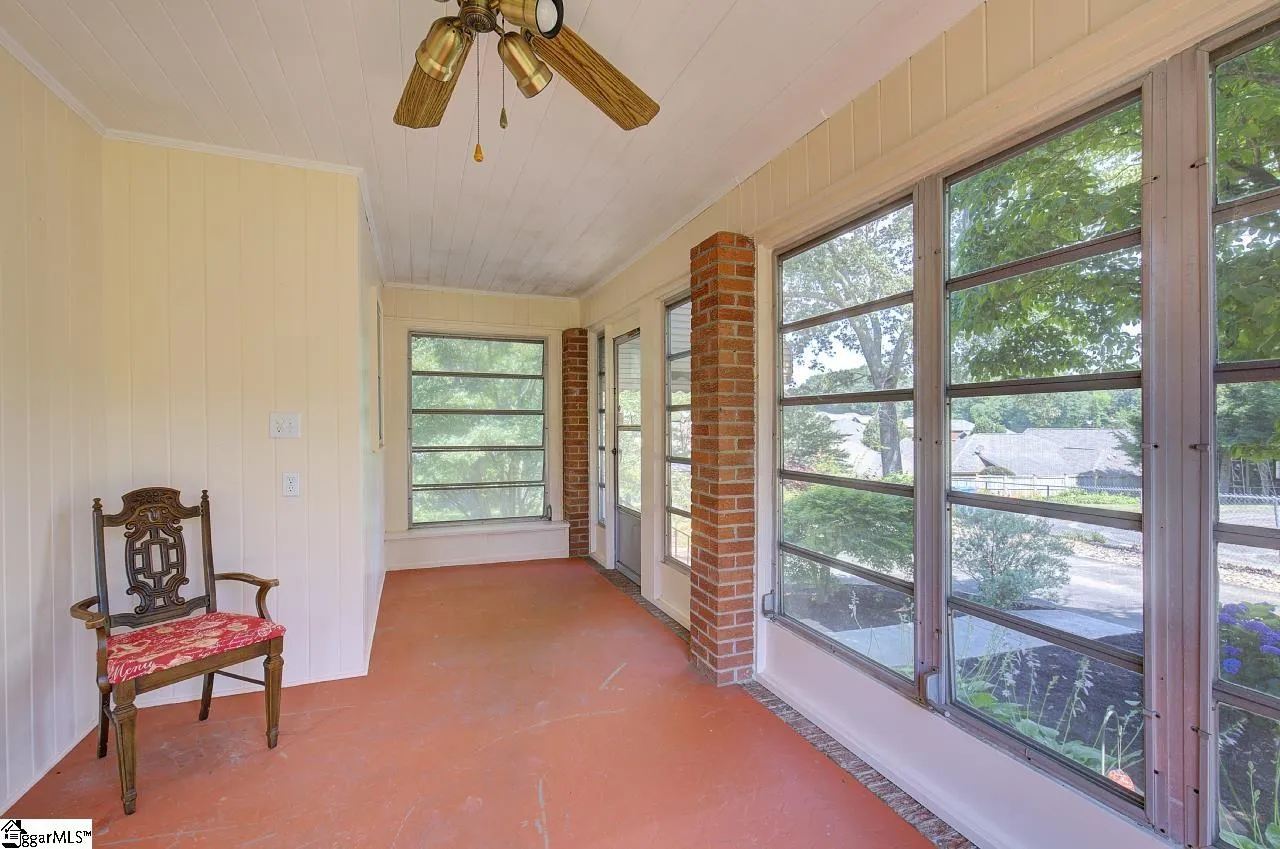 Property image 4 at 15 Linden Drive, Greenville, SC 29617