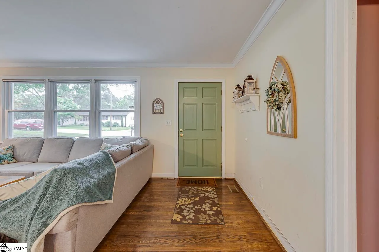 Property image 5 at 14 Hampshire Drive, Taylors, SC 29687-3824