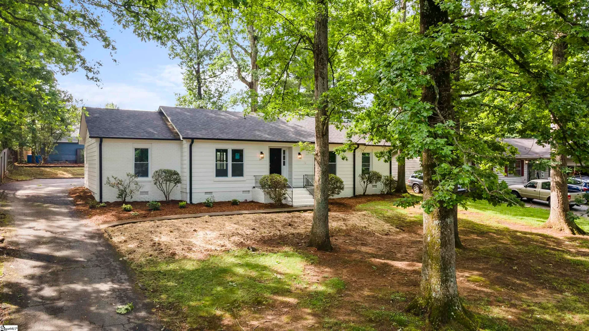 326 Seven Oaks Lane