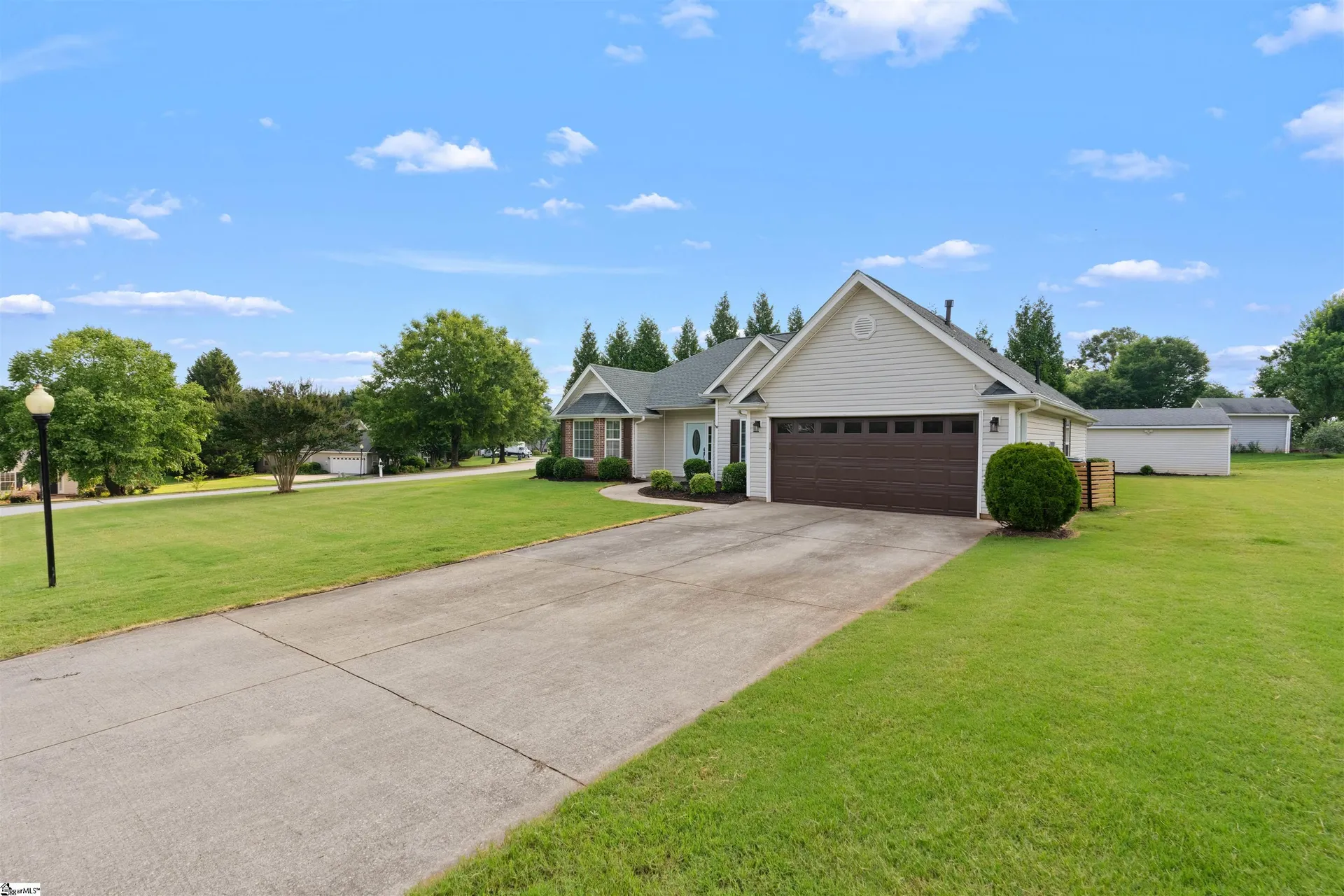 Property image 4 at 201 Casey Lee Lane, Greer, SC 29650