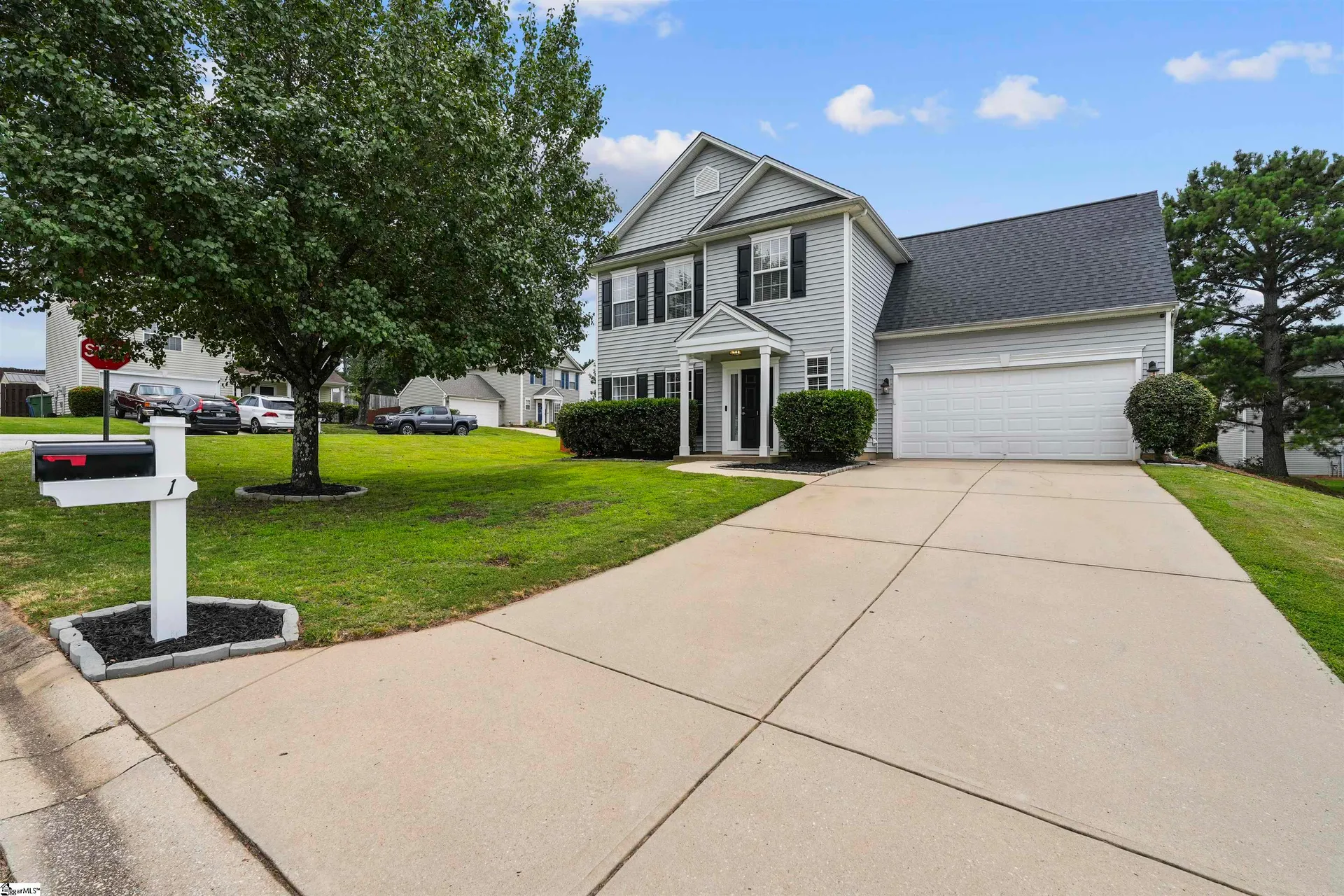 Property image 2 at 1 Crestbrook Drive, Greenville, SC 29607