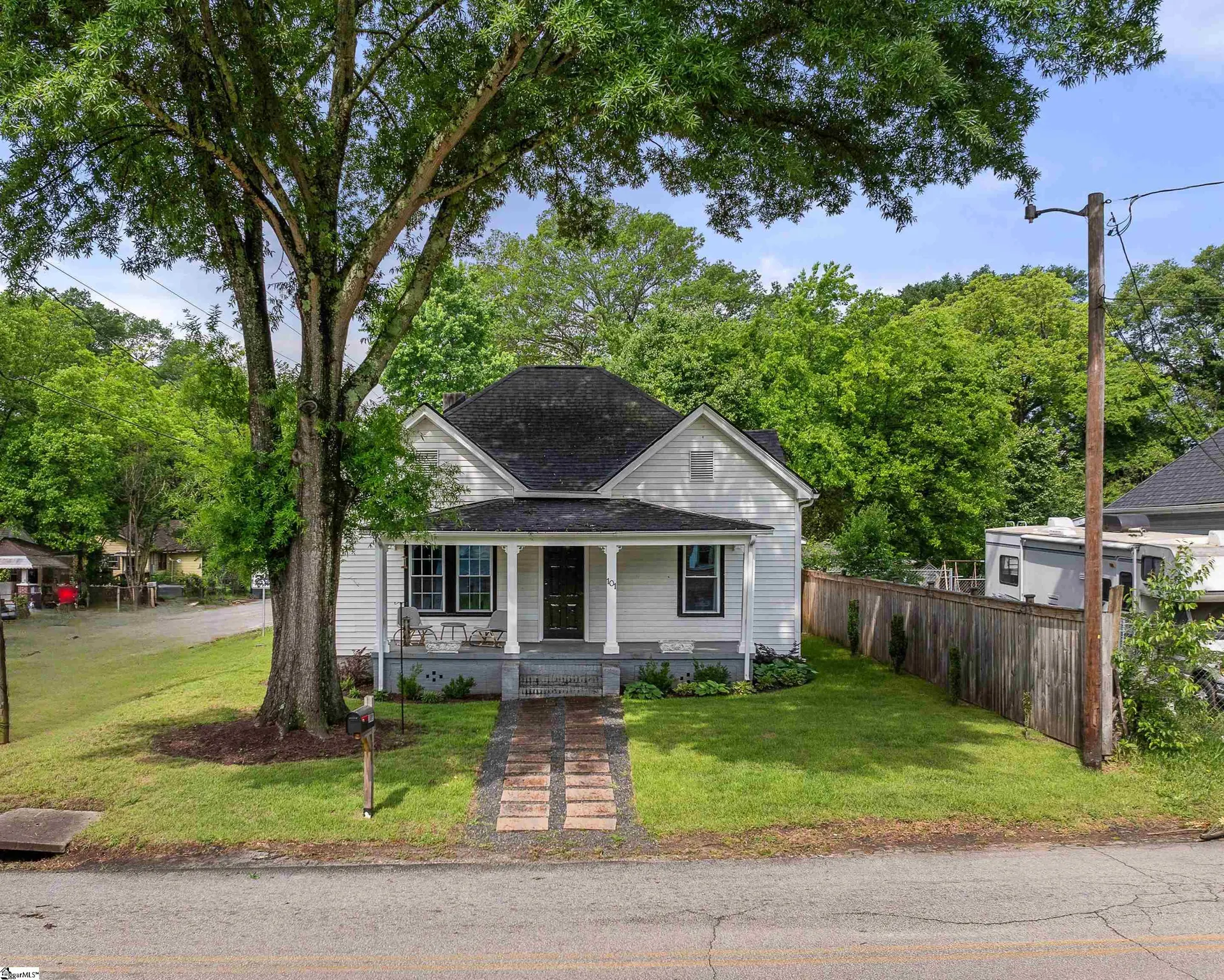 Property image 1 at 101 YMCA Street, Greenville, SC 29611