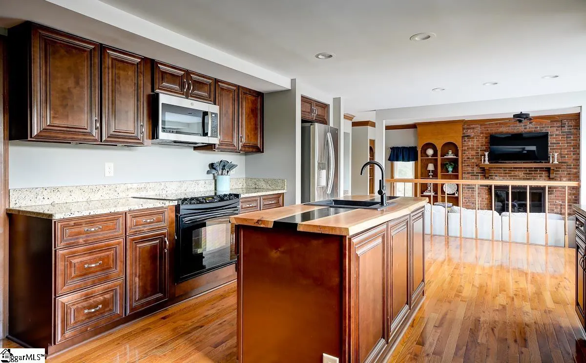 Property image 4 at 102 Sandpiper Lane, Greenville, SC 29607