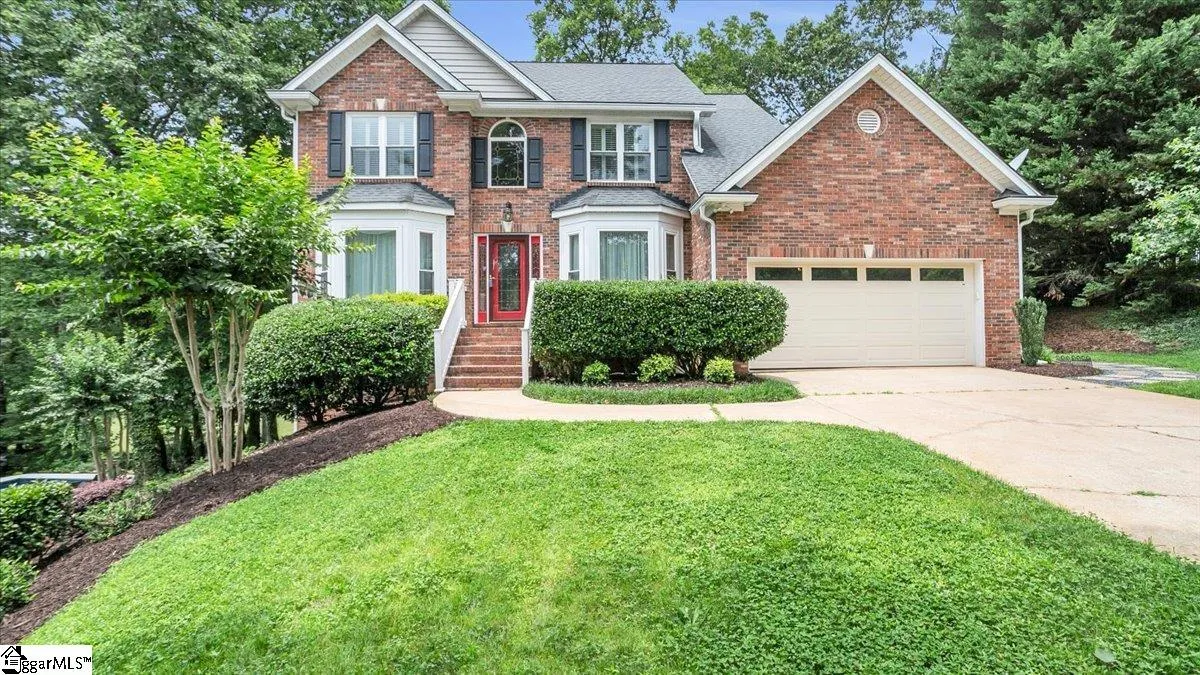 108 Pinehurst Green Way