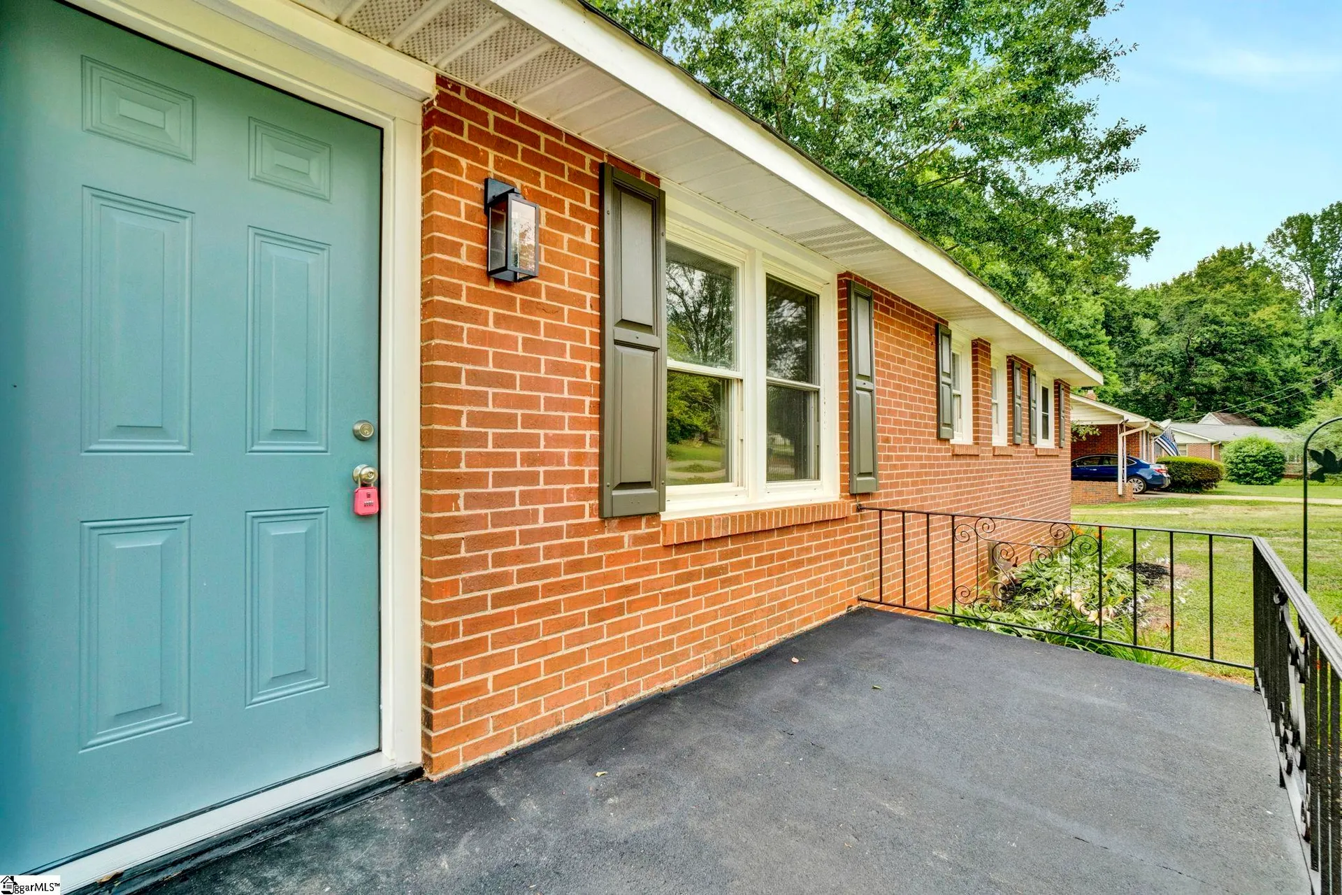 Property image 2 at 5 W Sable Court, Greenville, SC 29617