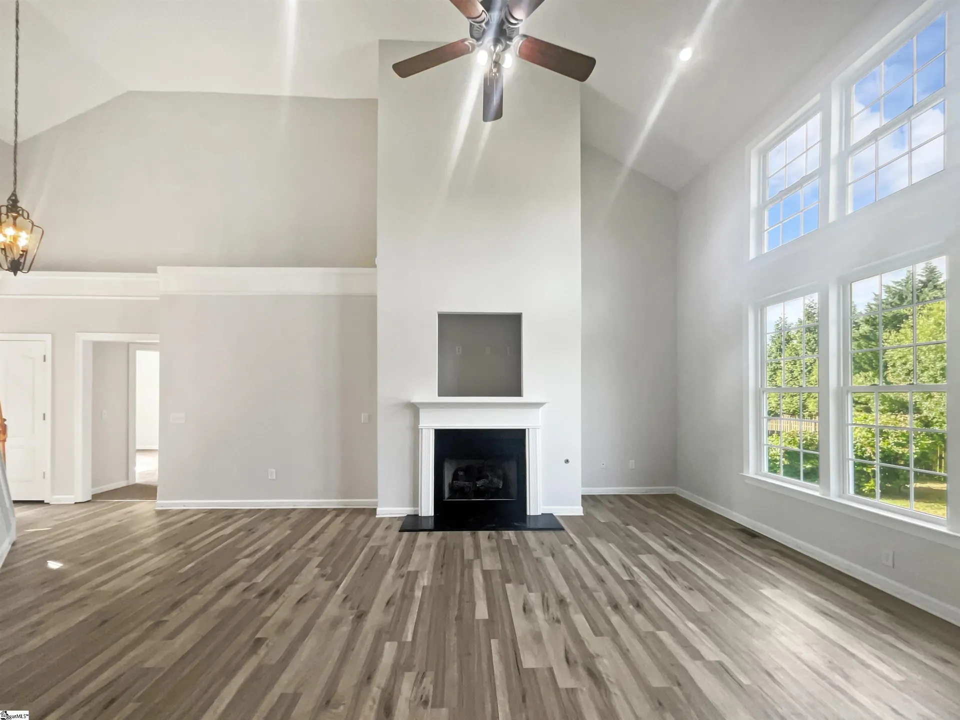 Property image 3 at 323 Park Ridge Circle, Greer, SC 29651